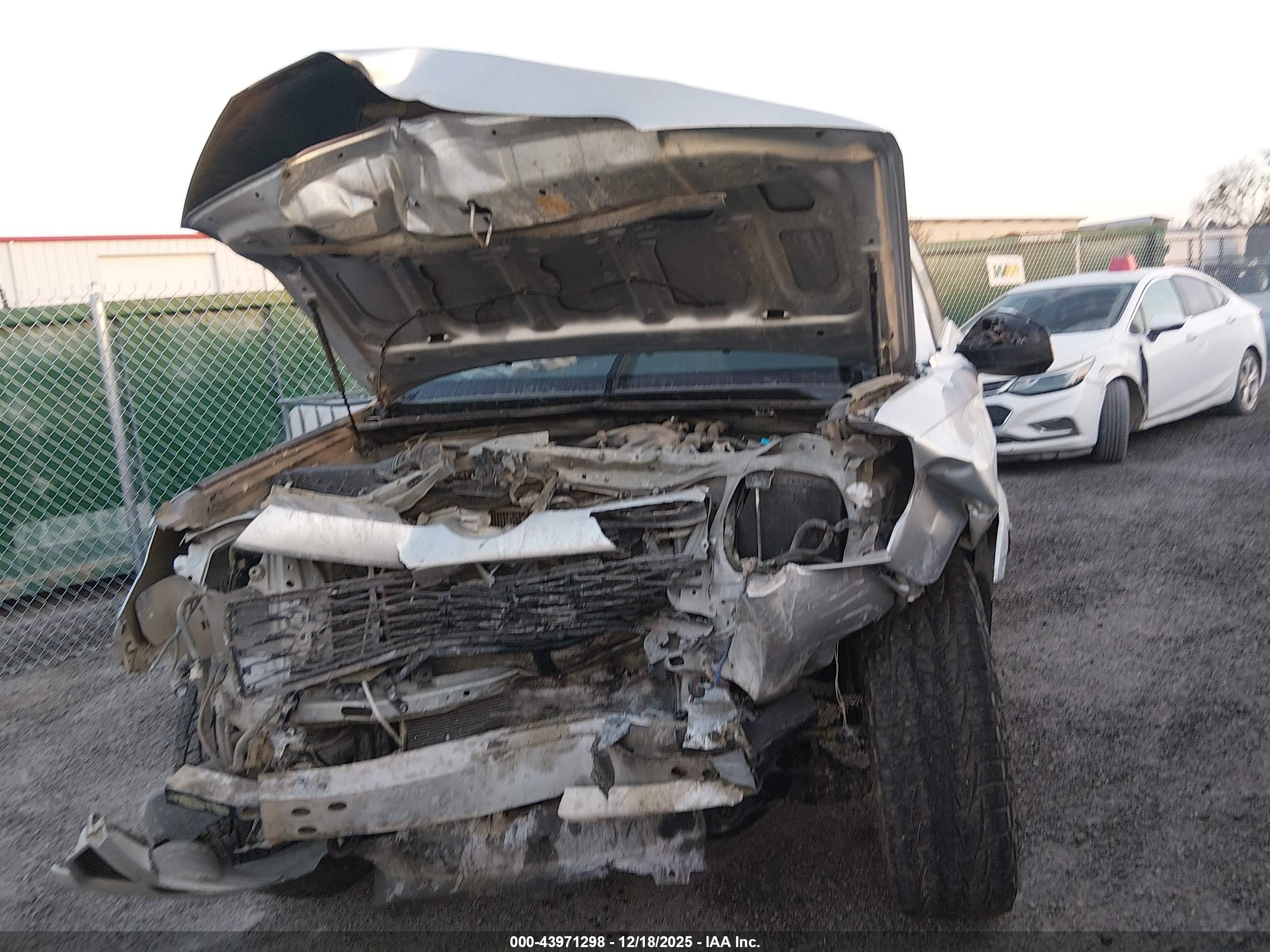 TOYOTA 4RUNNER image 6