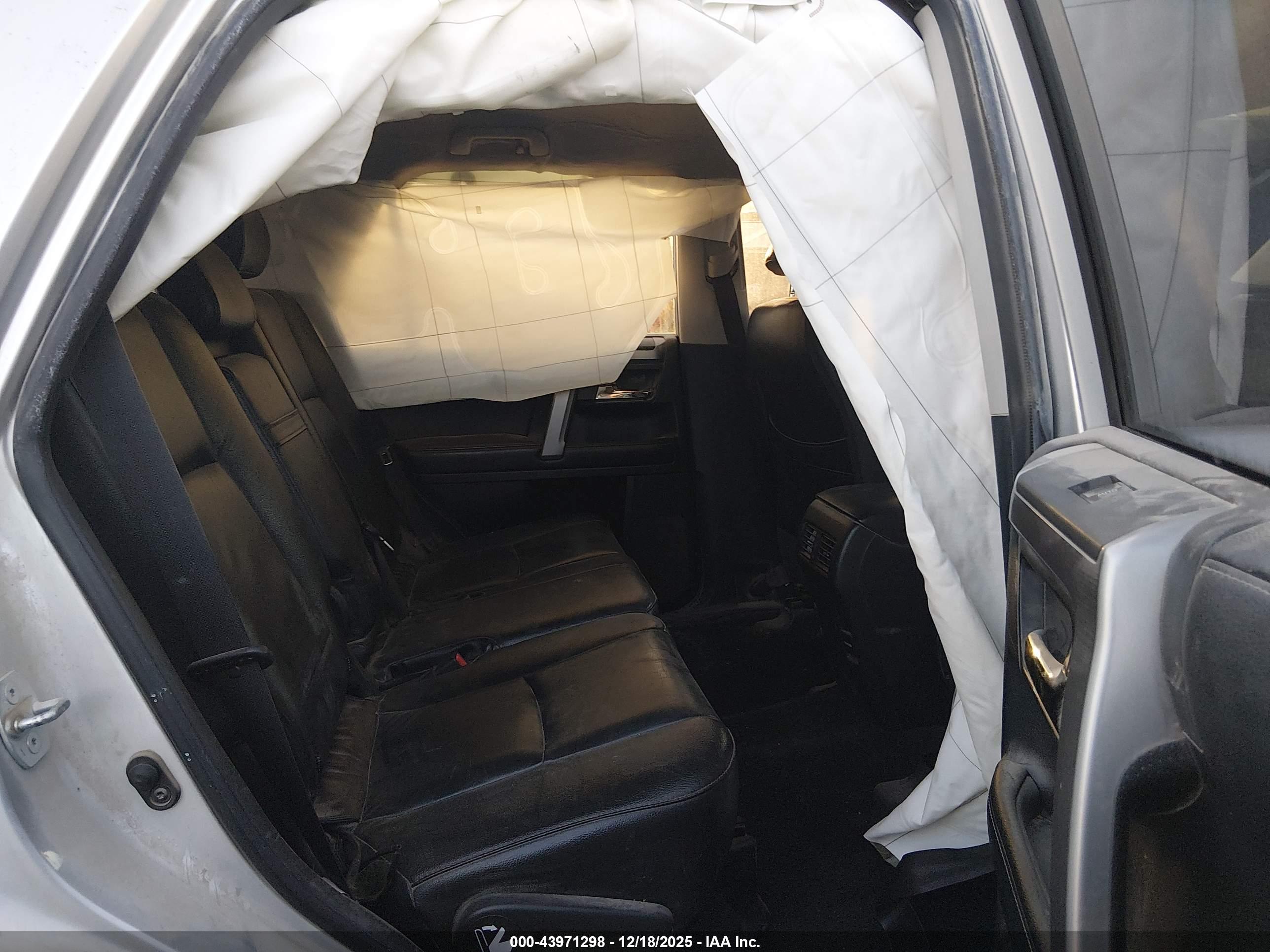 TOYOTA 4RUNNER image 8