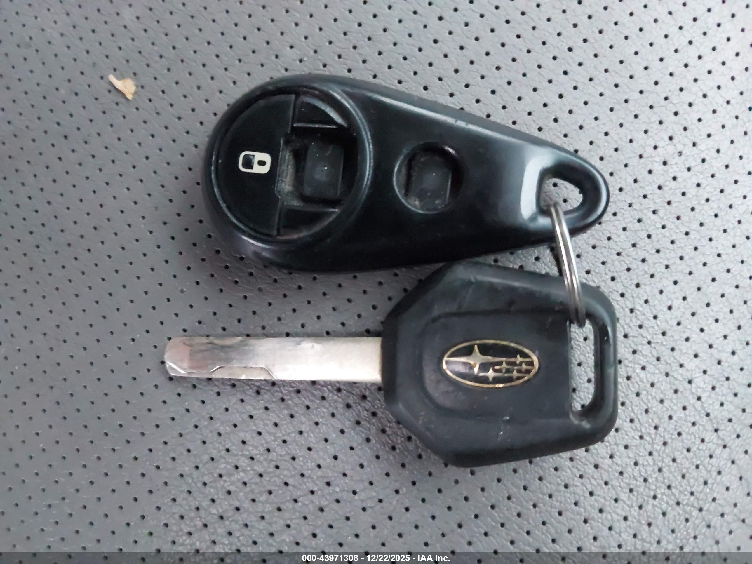 SUBARU FORESTER image 11