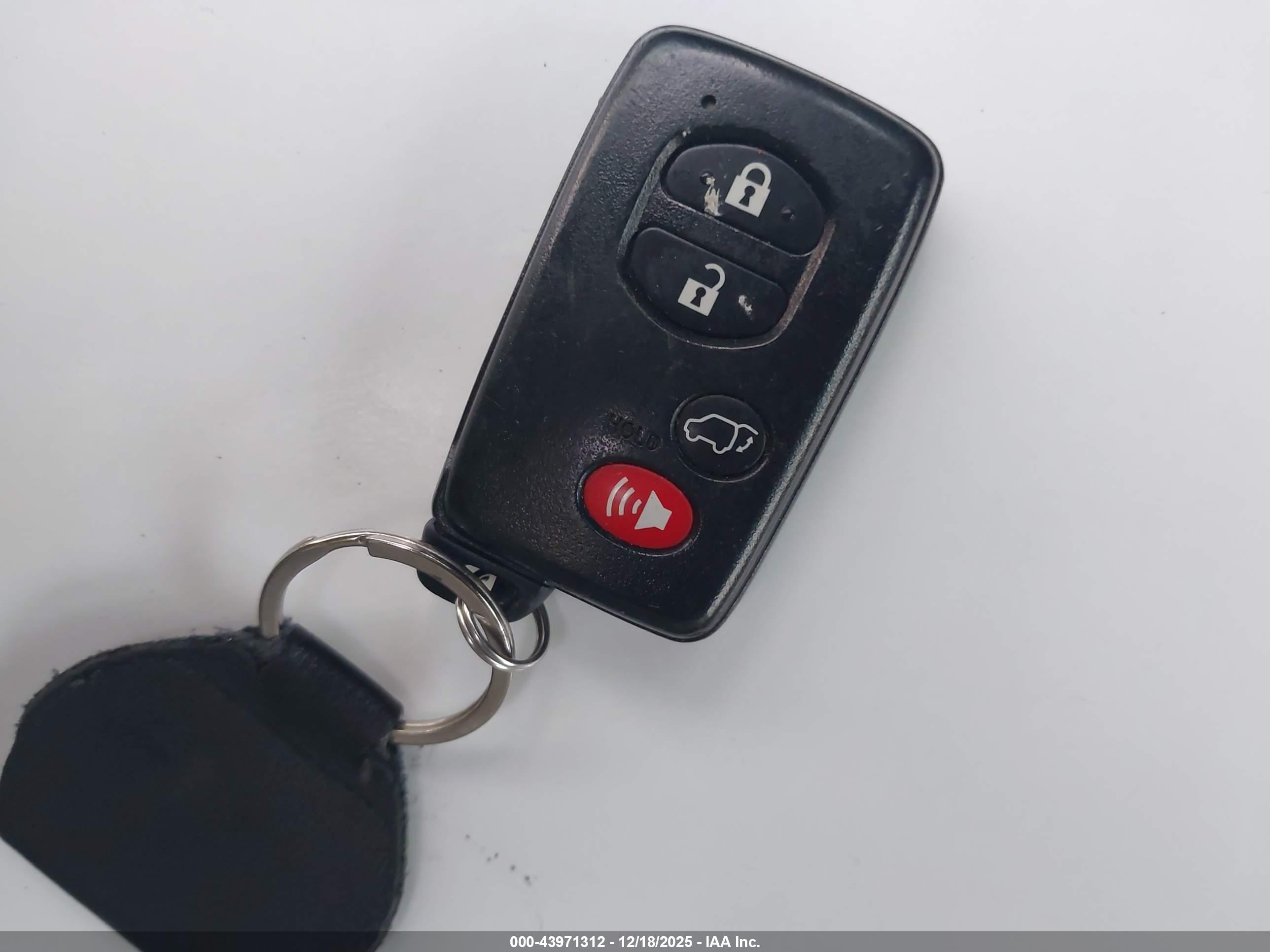 TOYOTA HIGHLANDER image 11