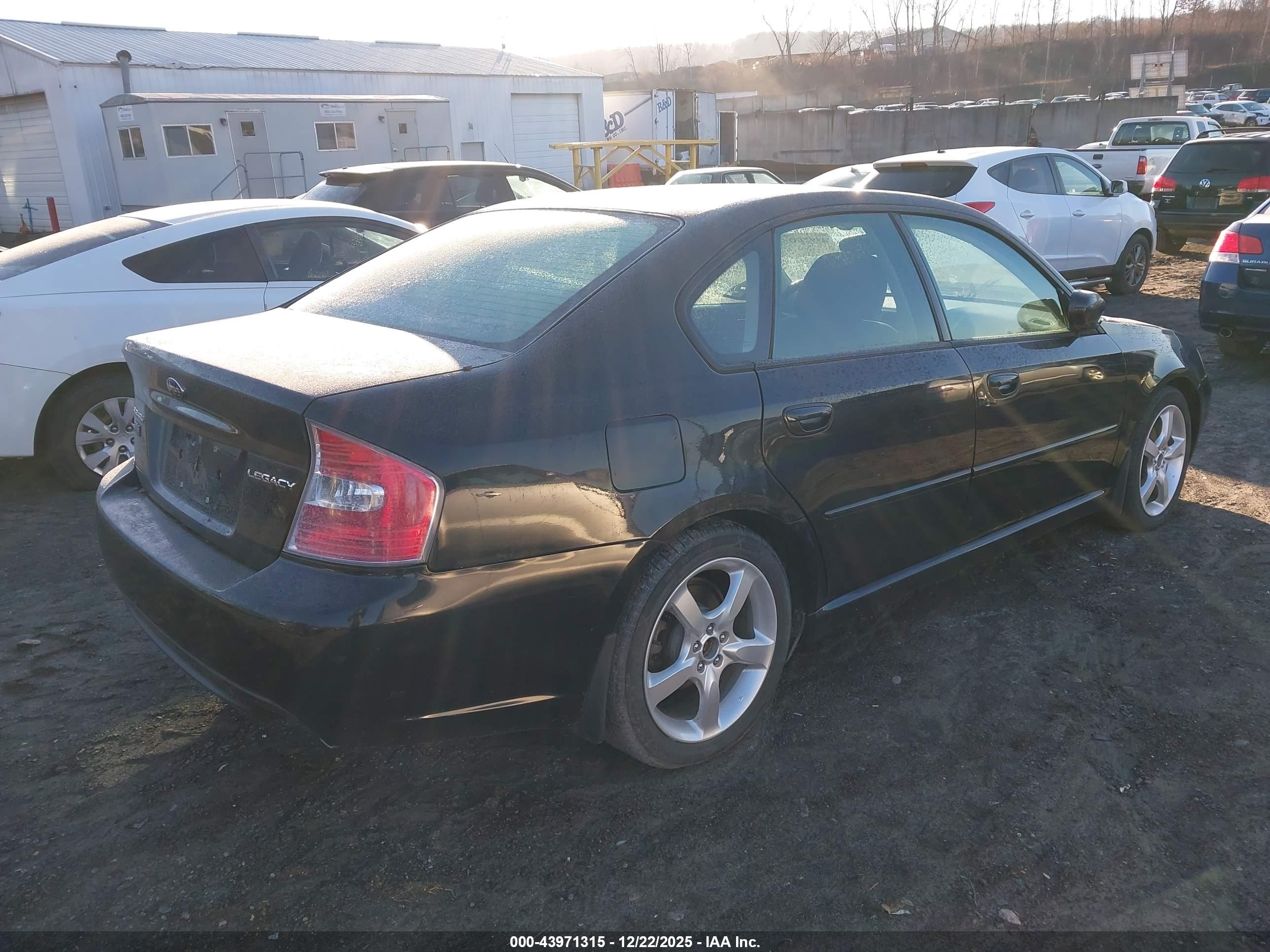 SUBARU LEGACY image 4