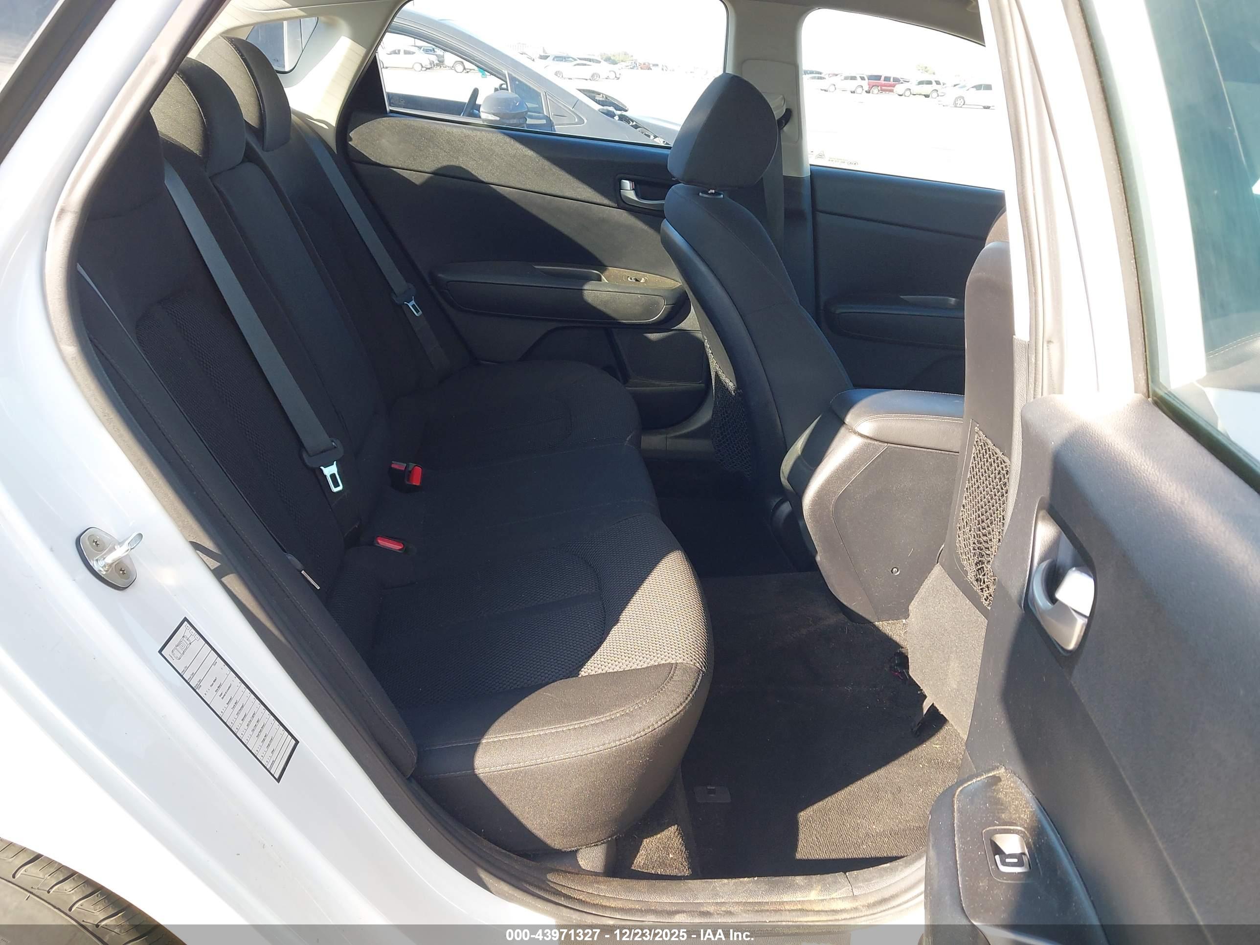KIA OPTIMA image 8