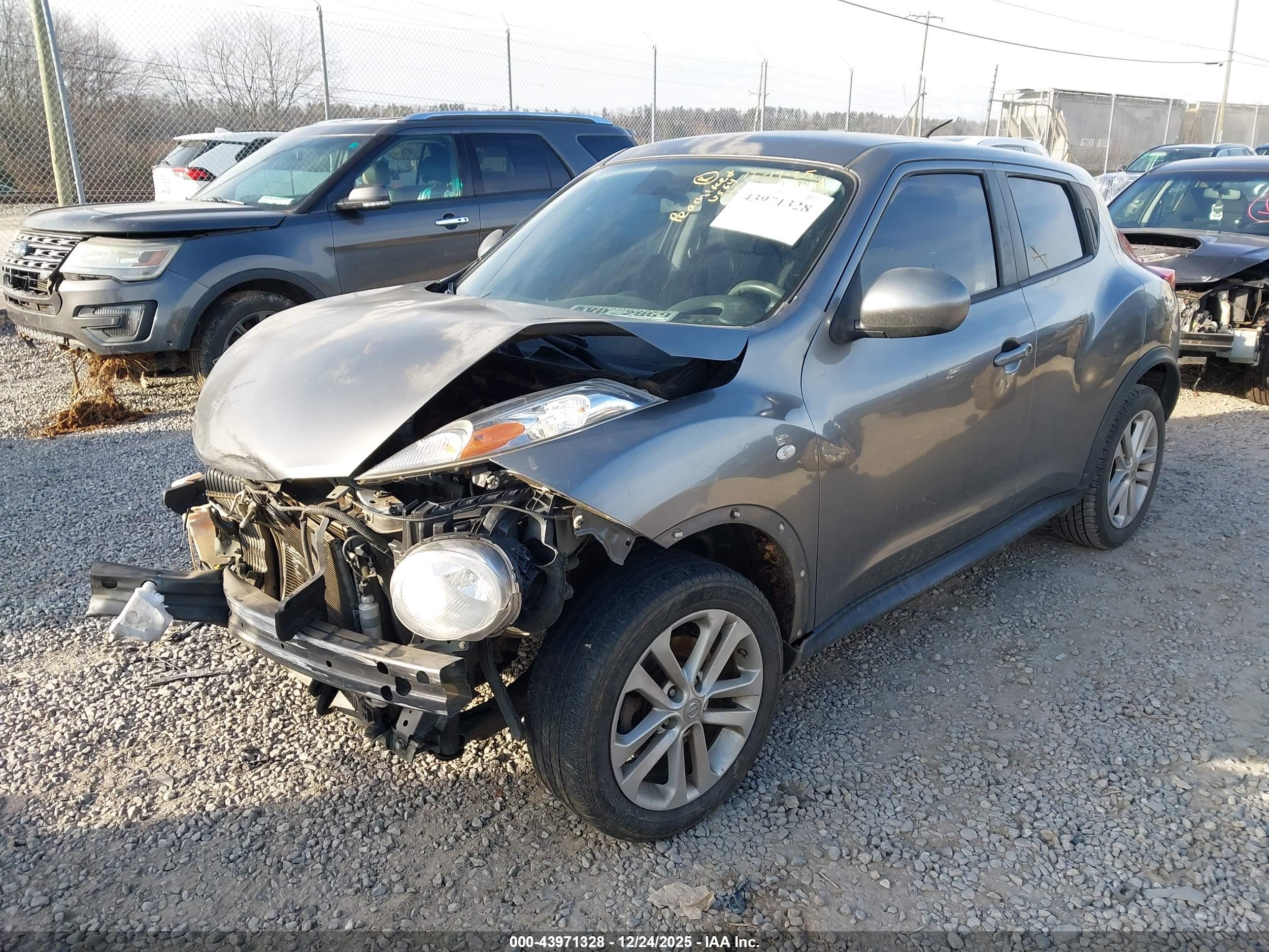 NISSAN JUKE image 2