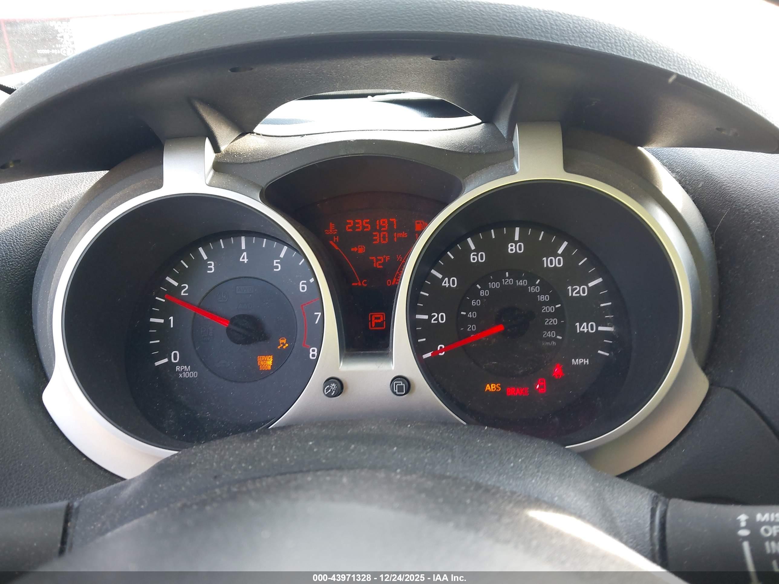 NISSAN JUKE image 7