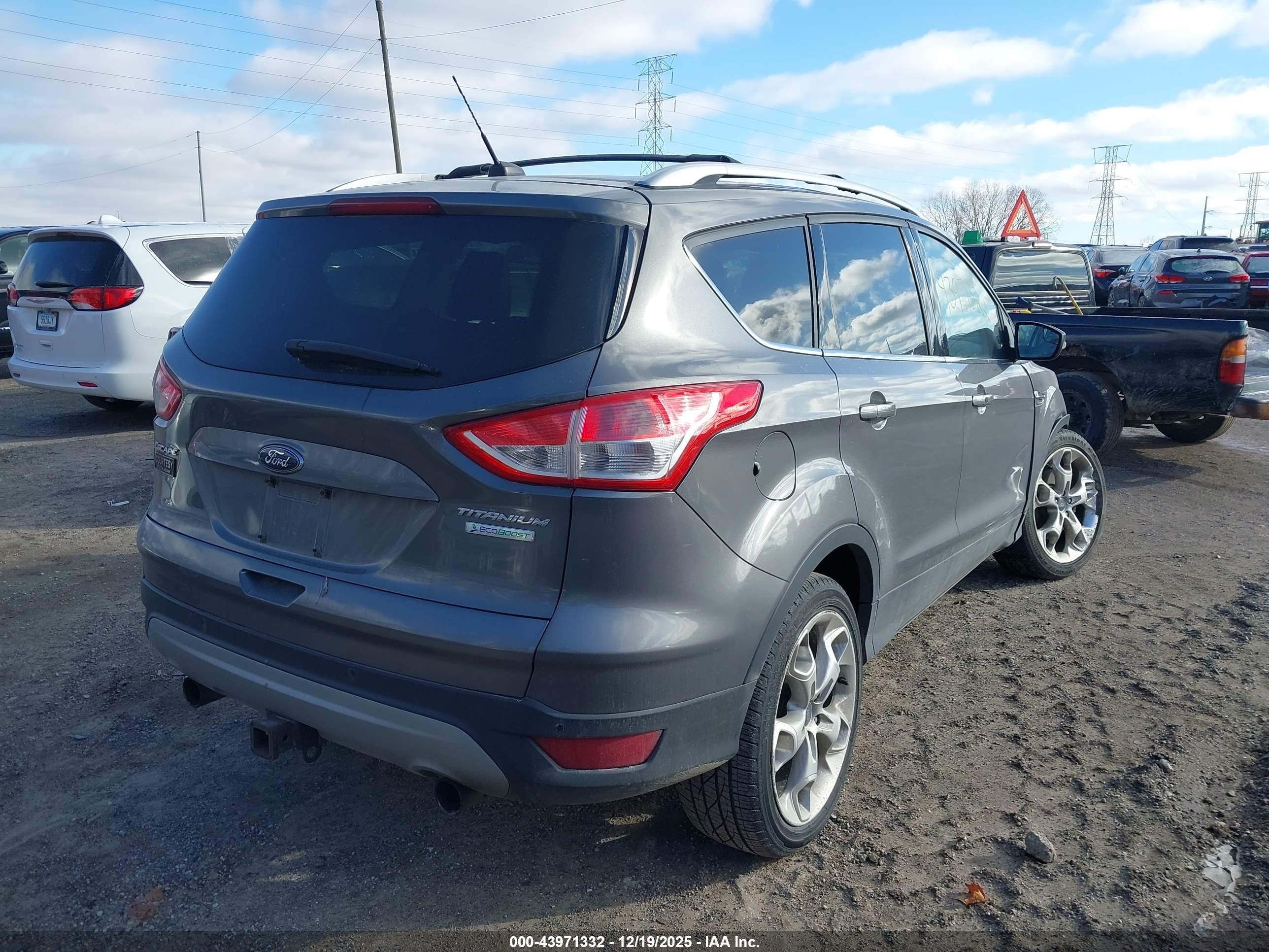 FORD ESCAPE image 4