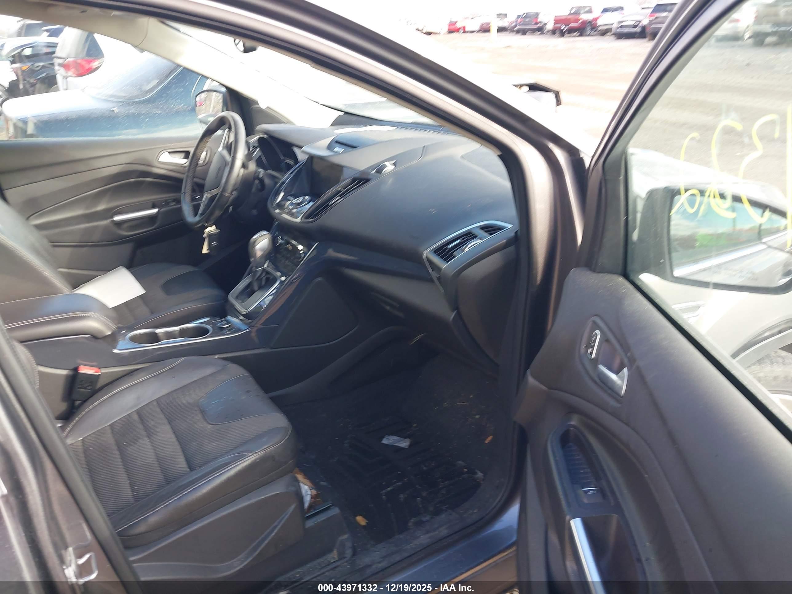 FORD ESCAPE image 5