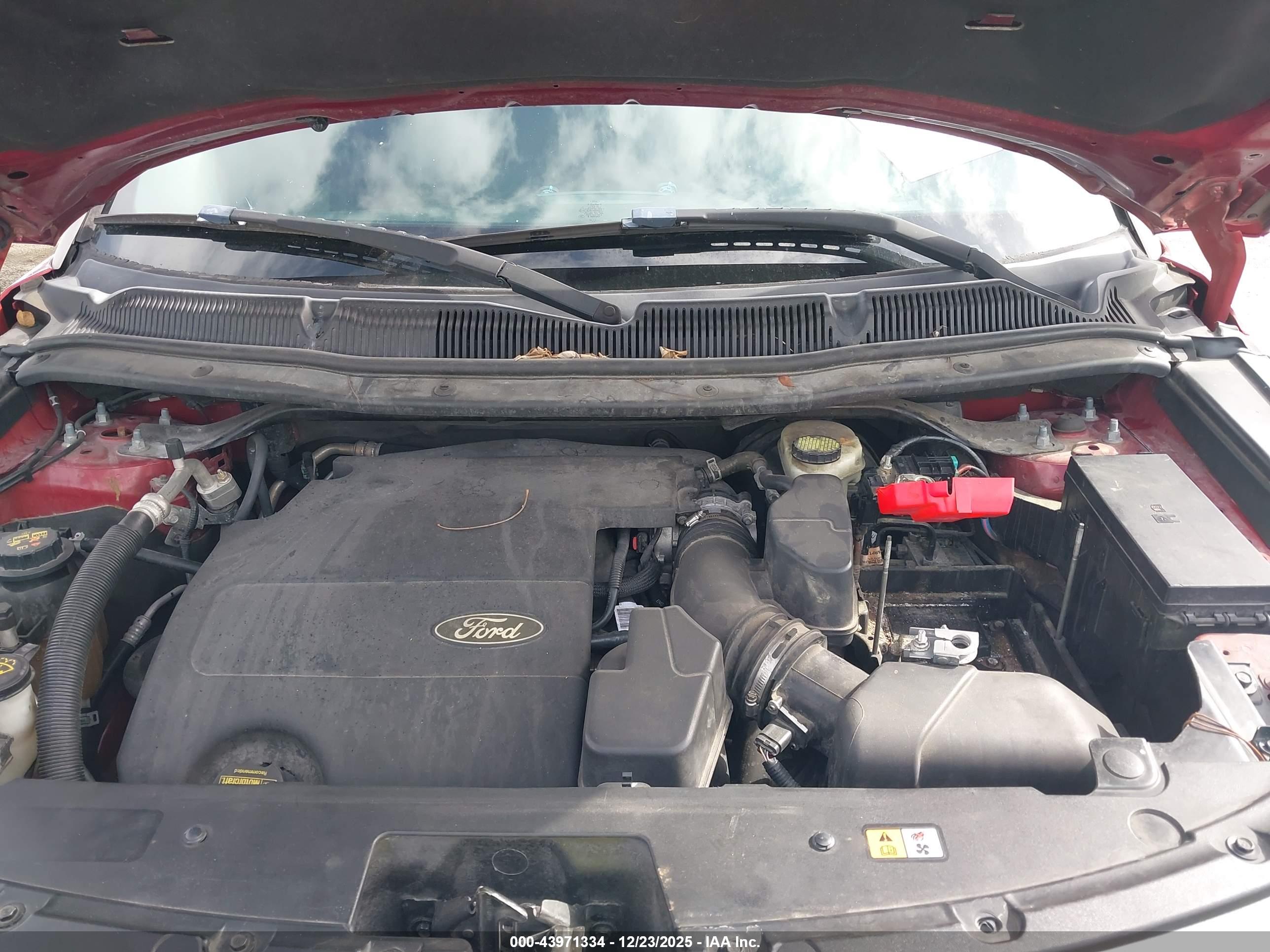 FORD EXPLORER image 10