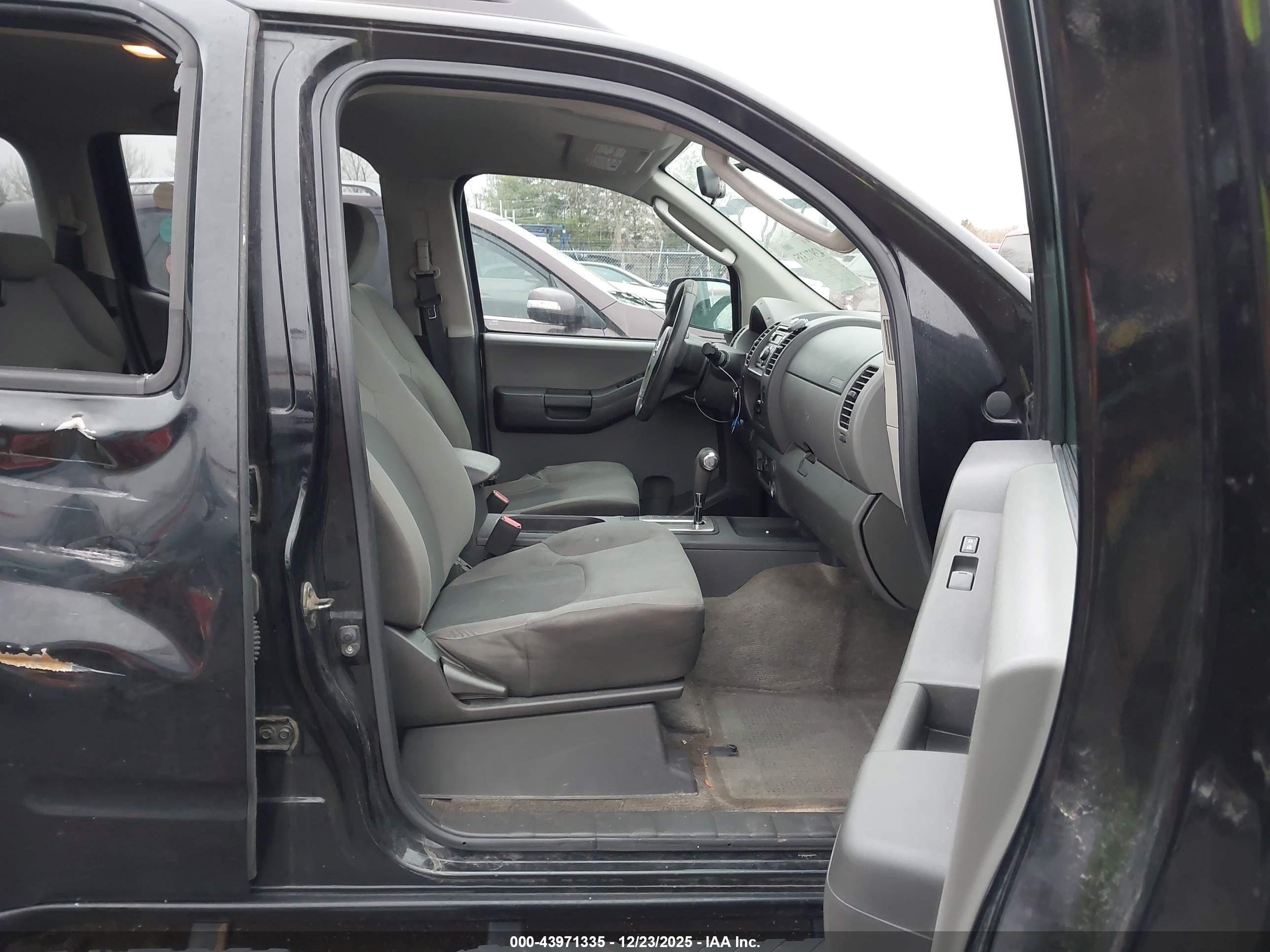 NISSAN XTERRA image 5