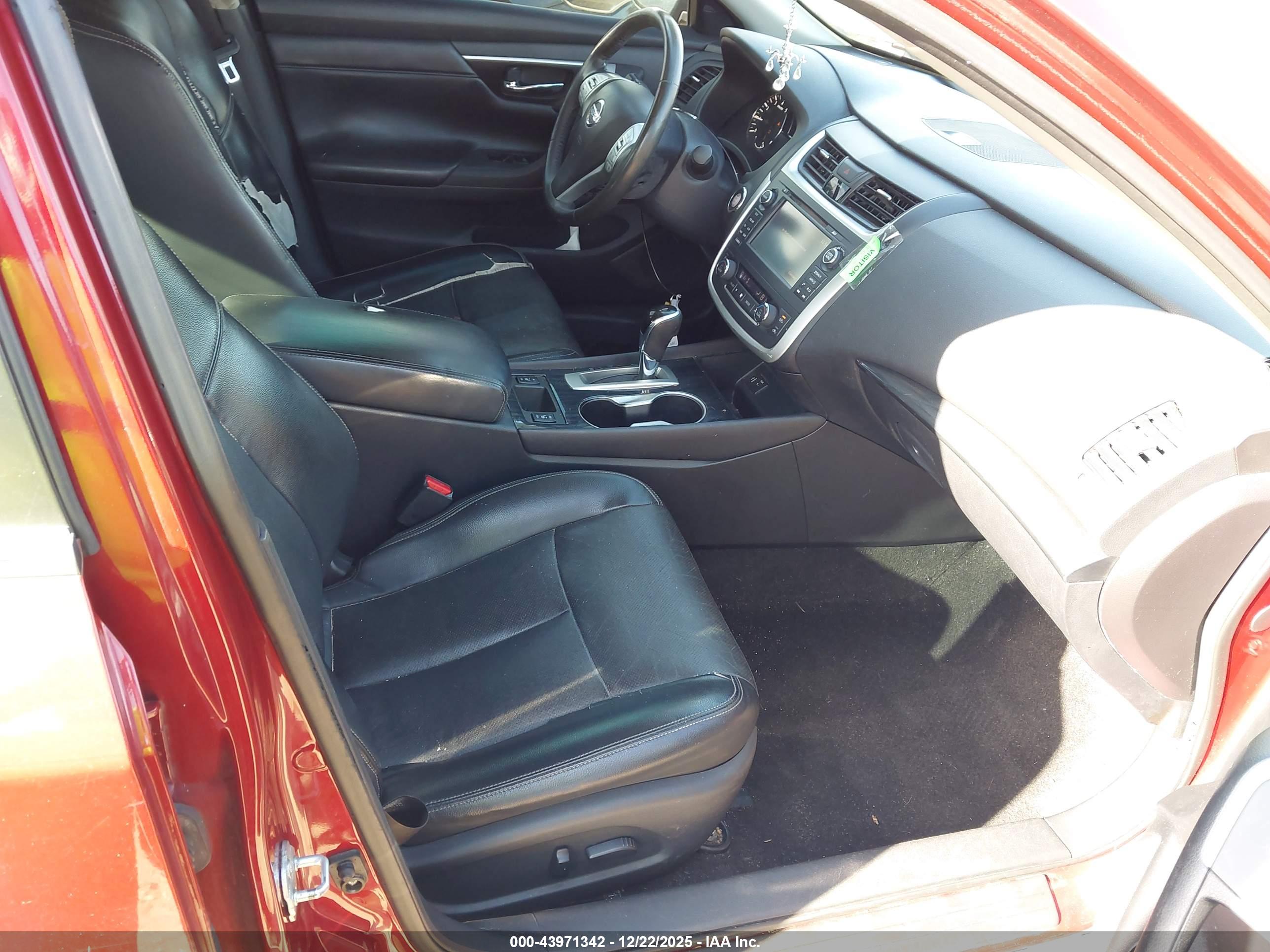 NISSAN ALTIMA image 5