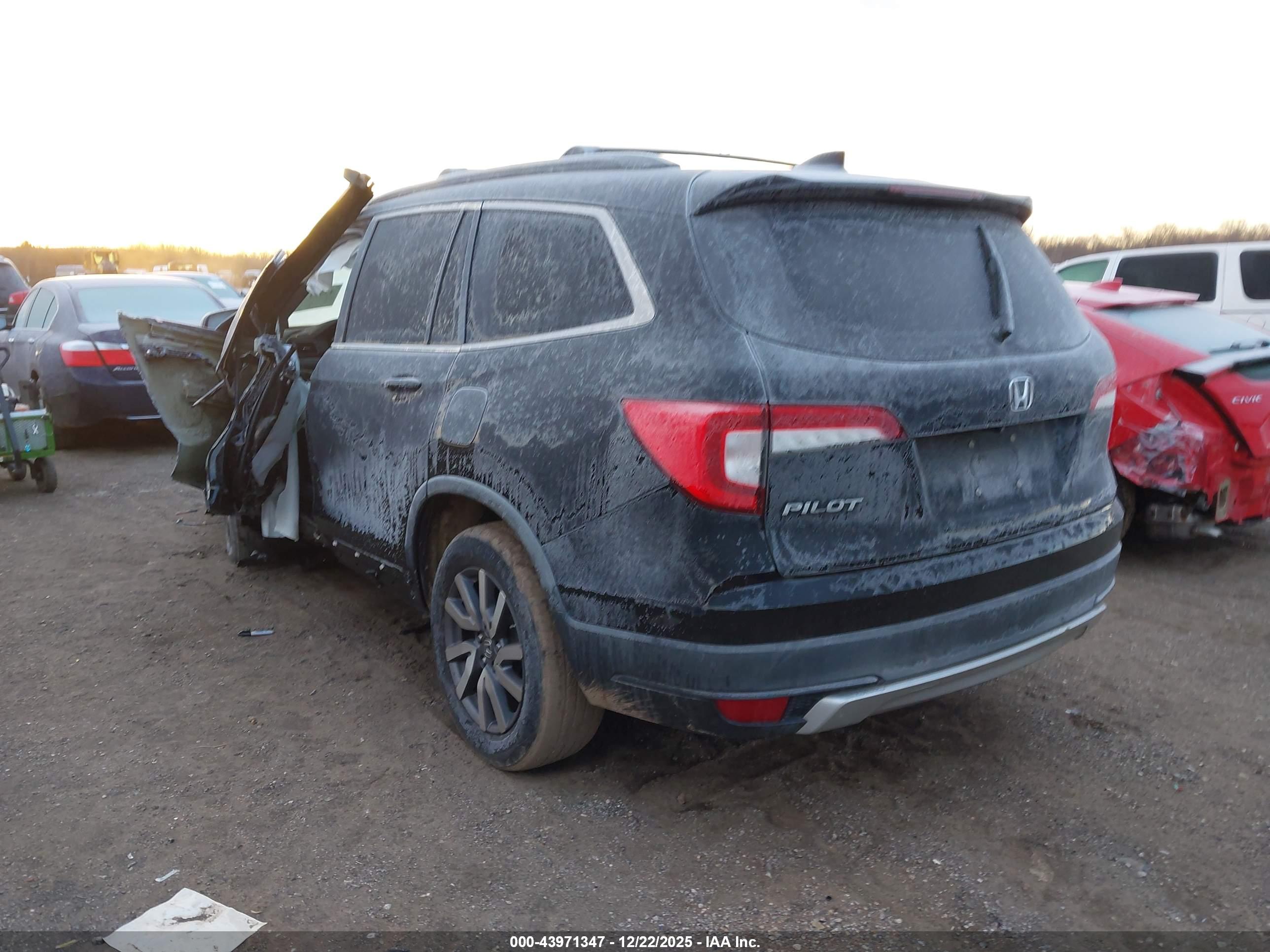 HONDA PILOT image 3