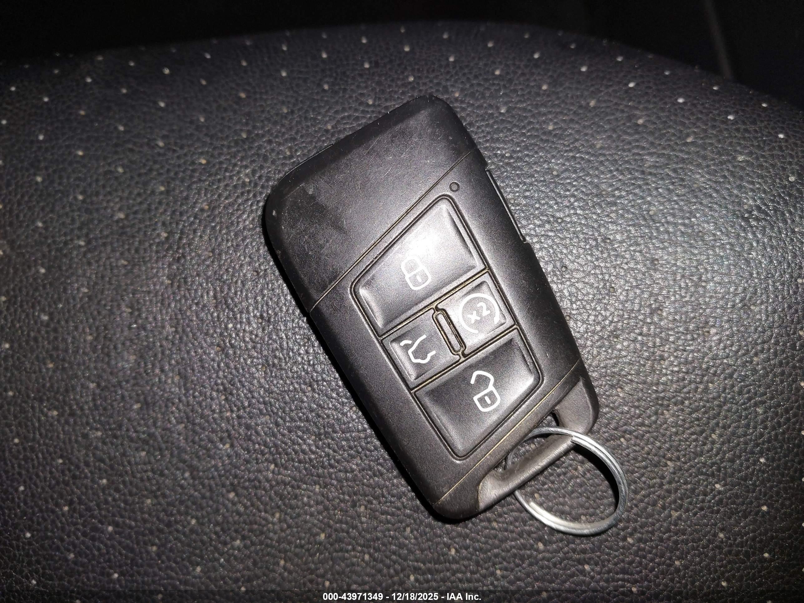 VOLKSWAGEN ATLAS image 11