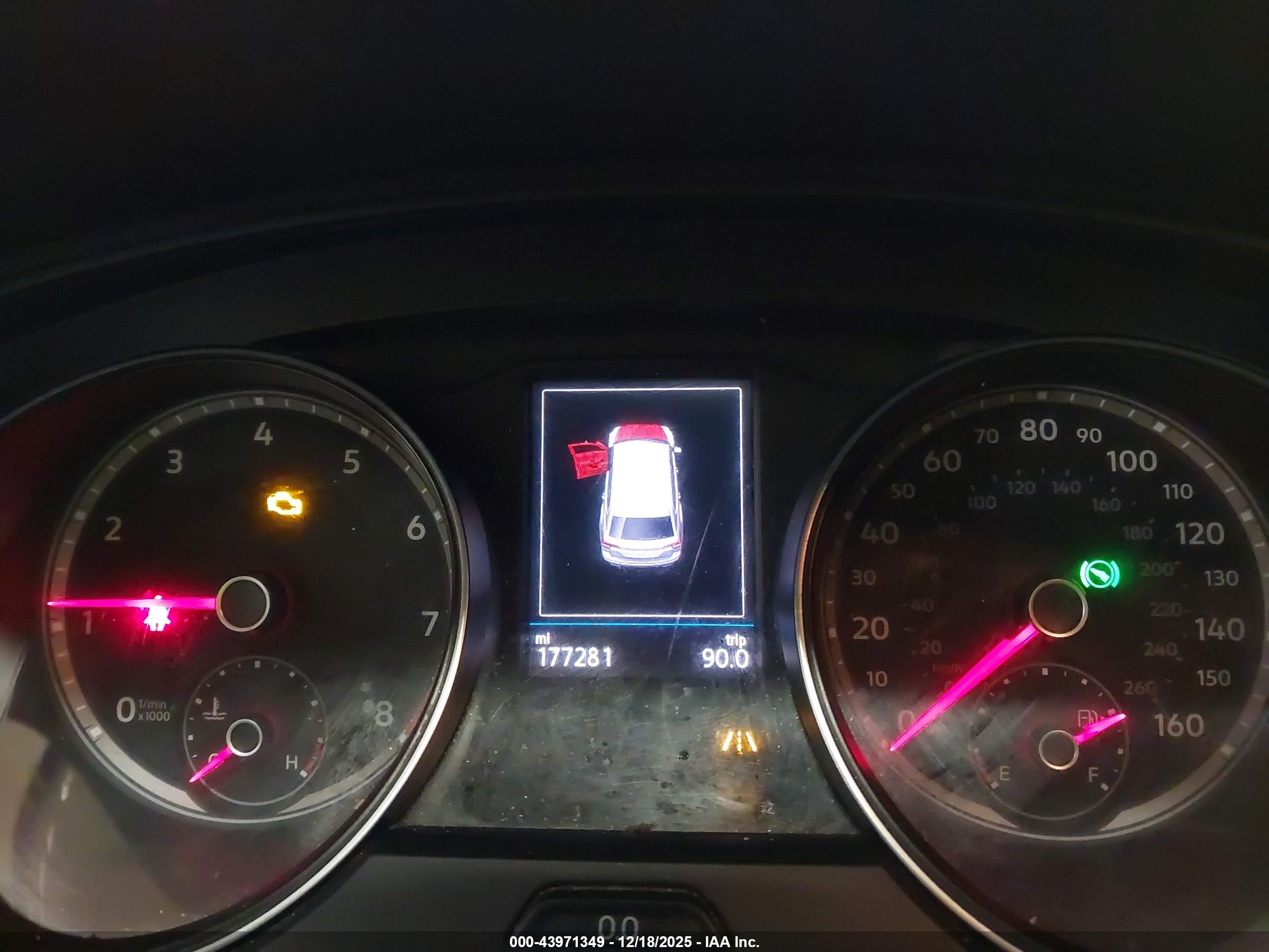 VOLKSWAGEN ATLAS image 7