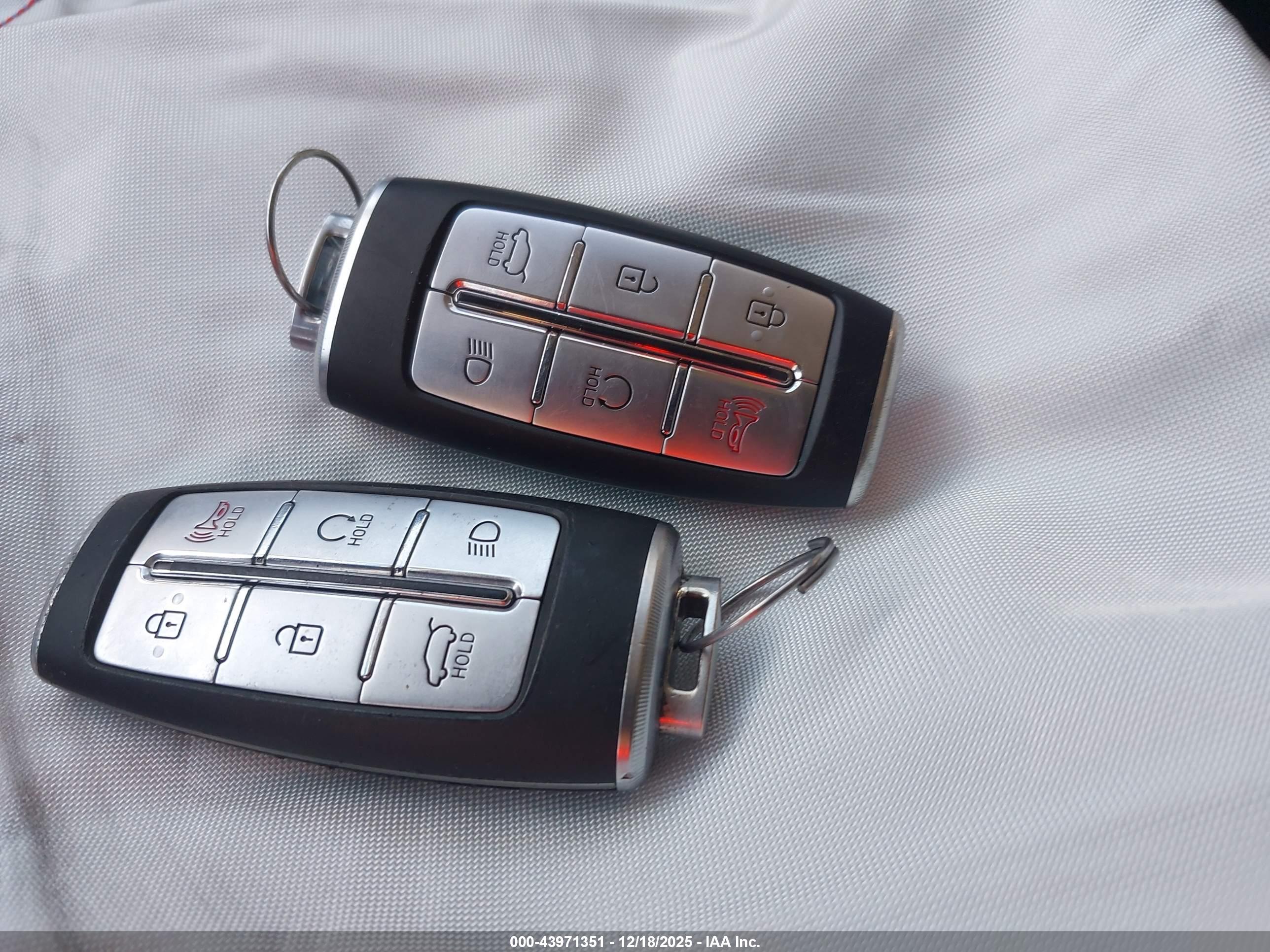 GENESIS GV80 image 11