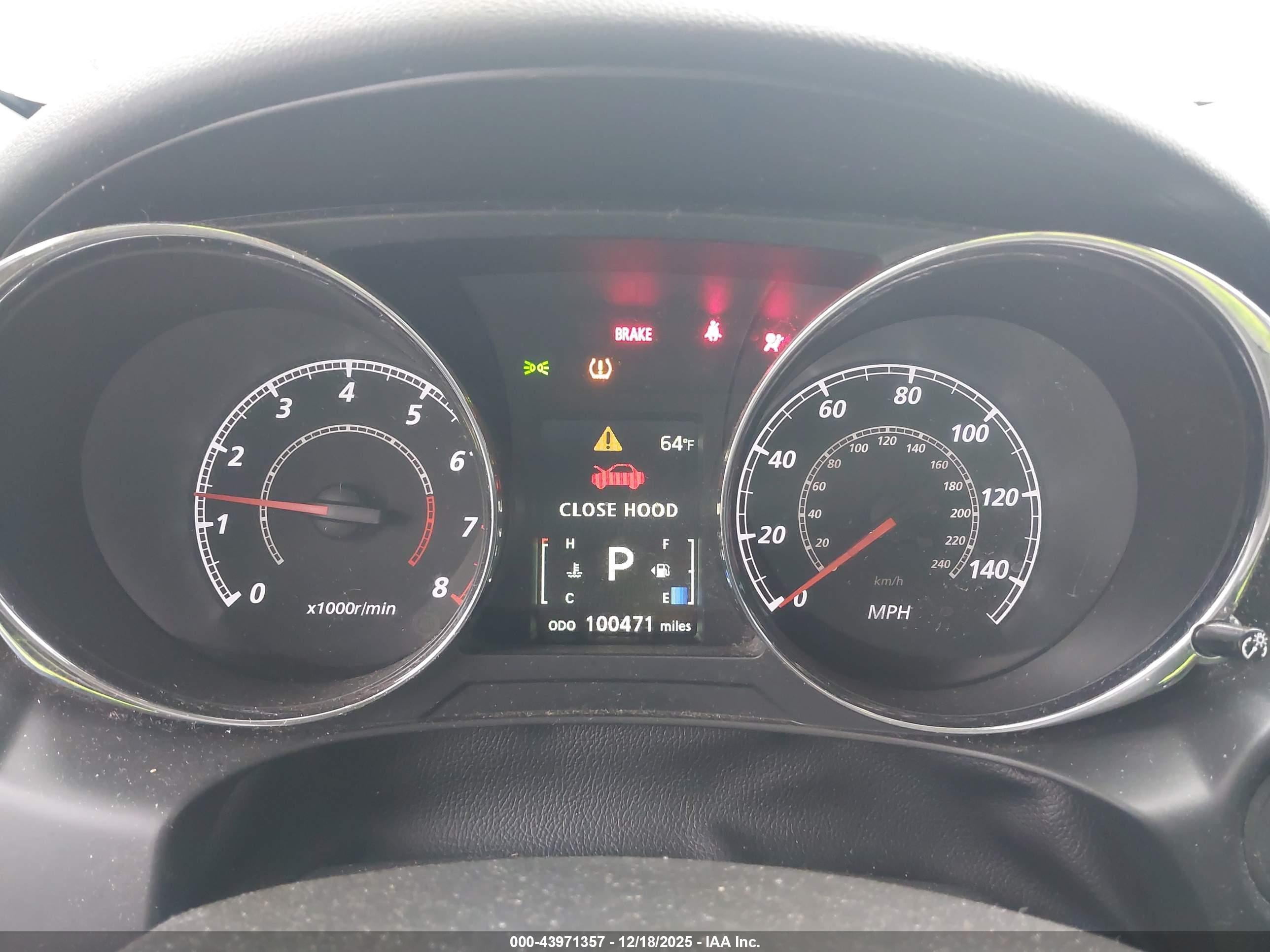 MITSUBISHI OUTLANDER image 7