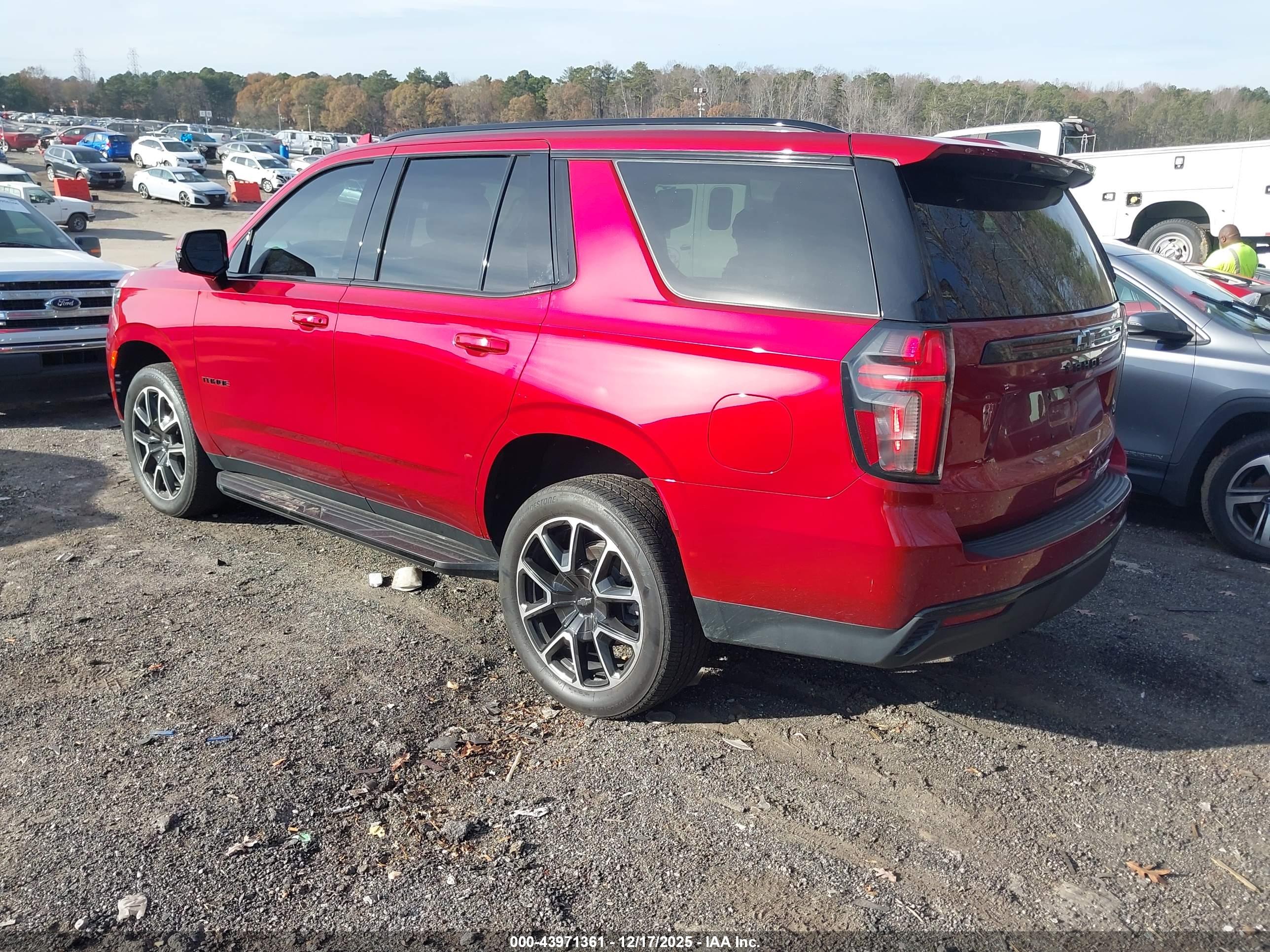 CHEVROLET TAHOE image 3