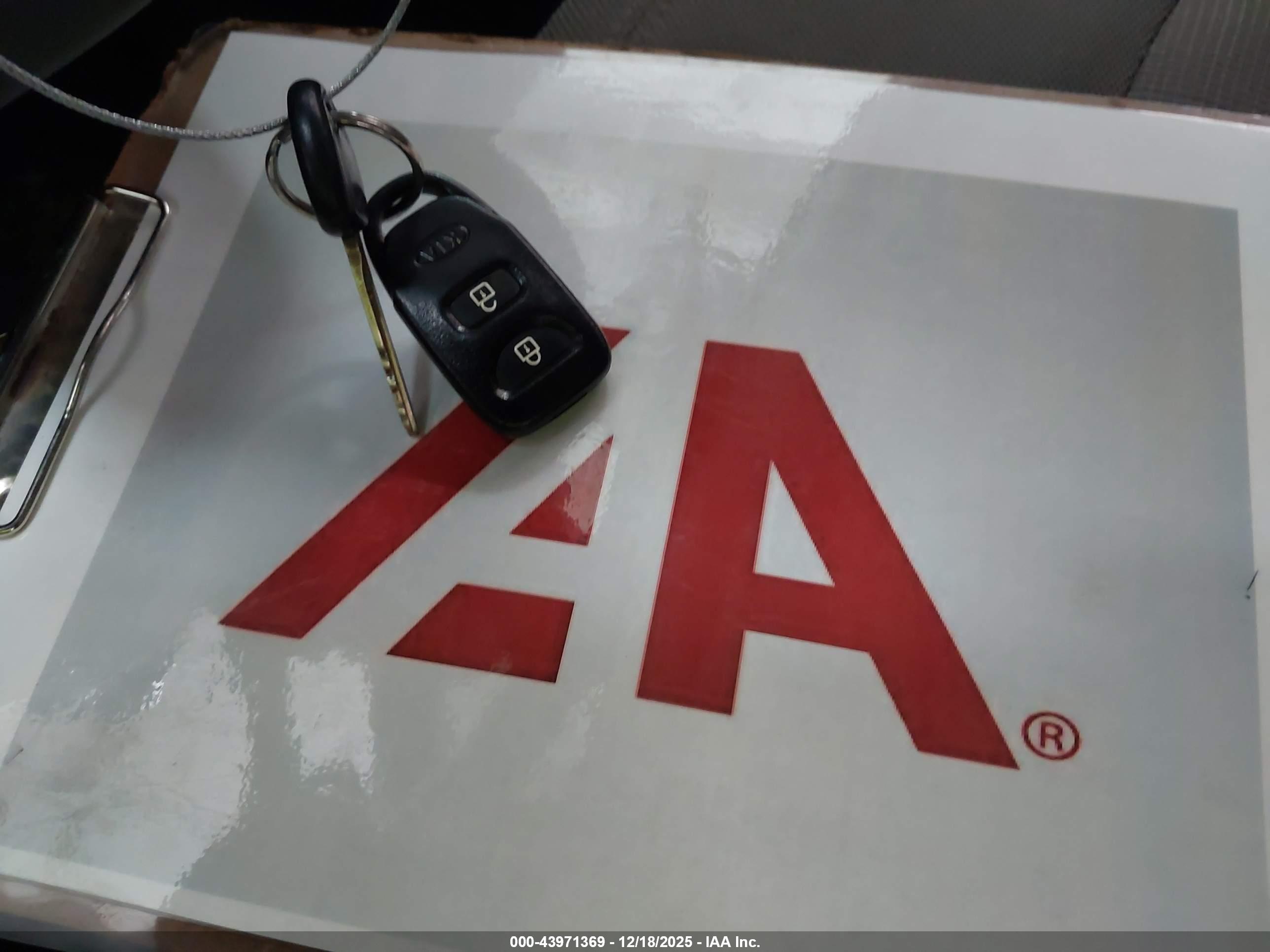 KIA SPORTAGE image 11