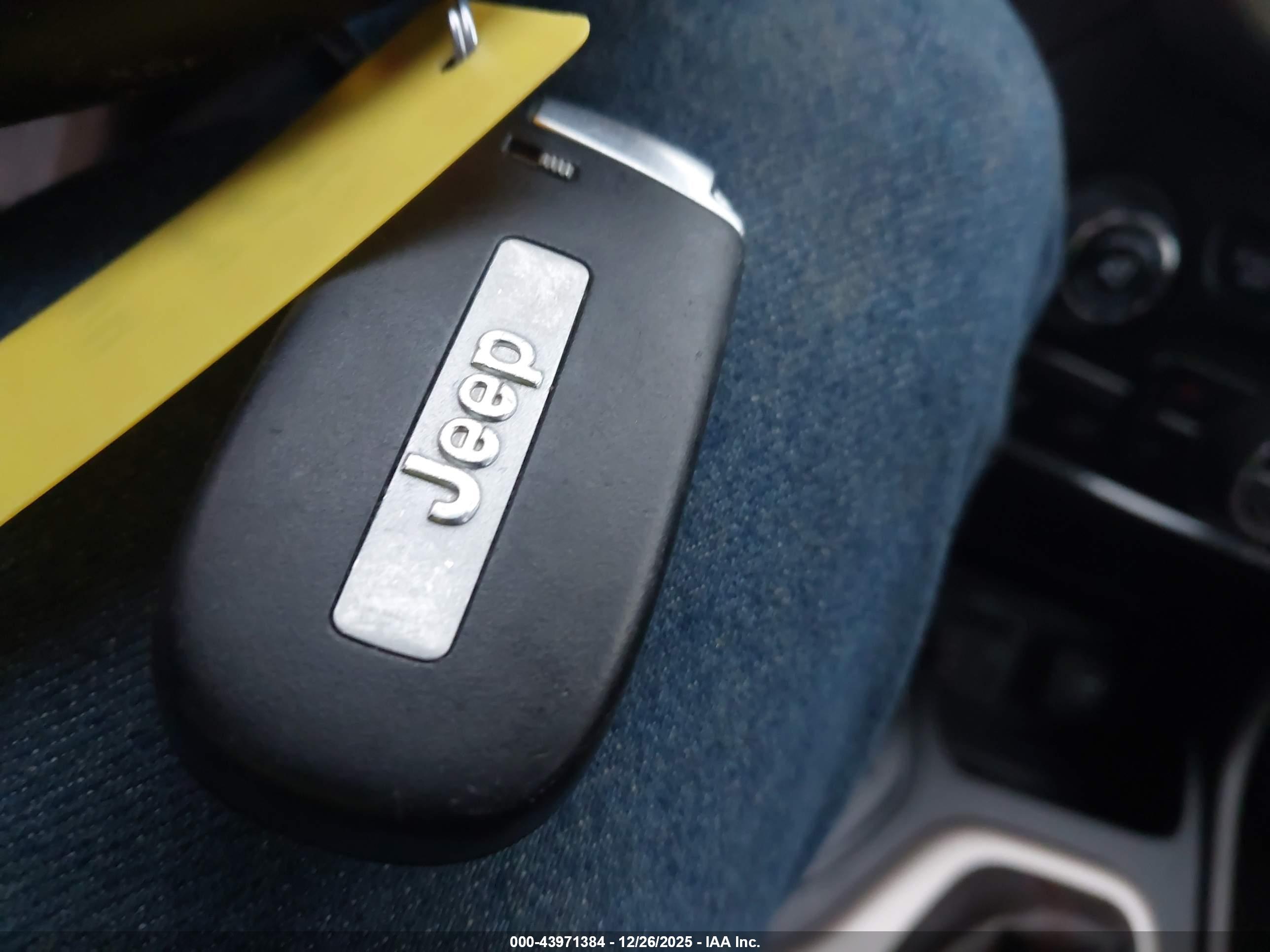 JEEP CHEROKEE image 11