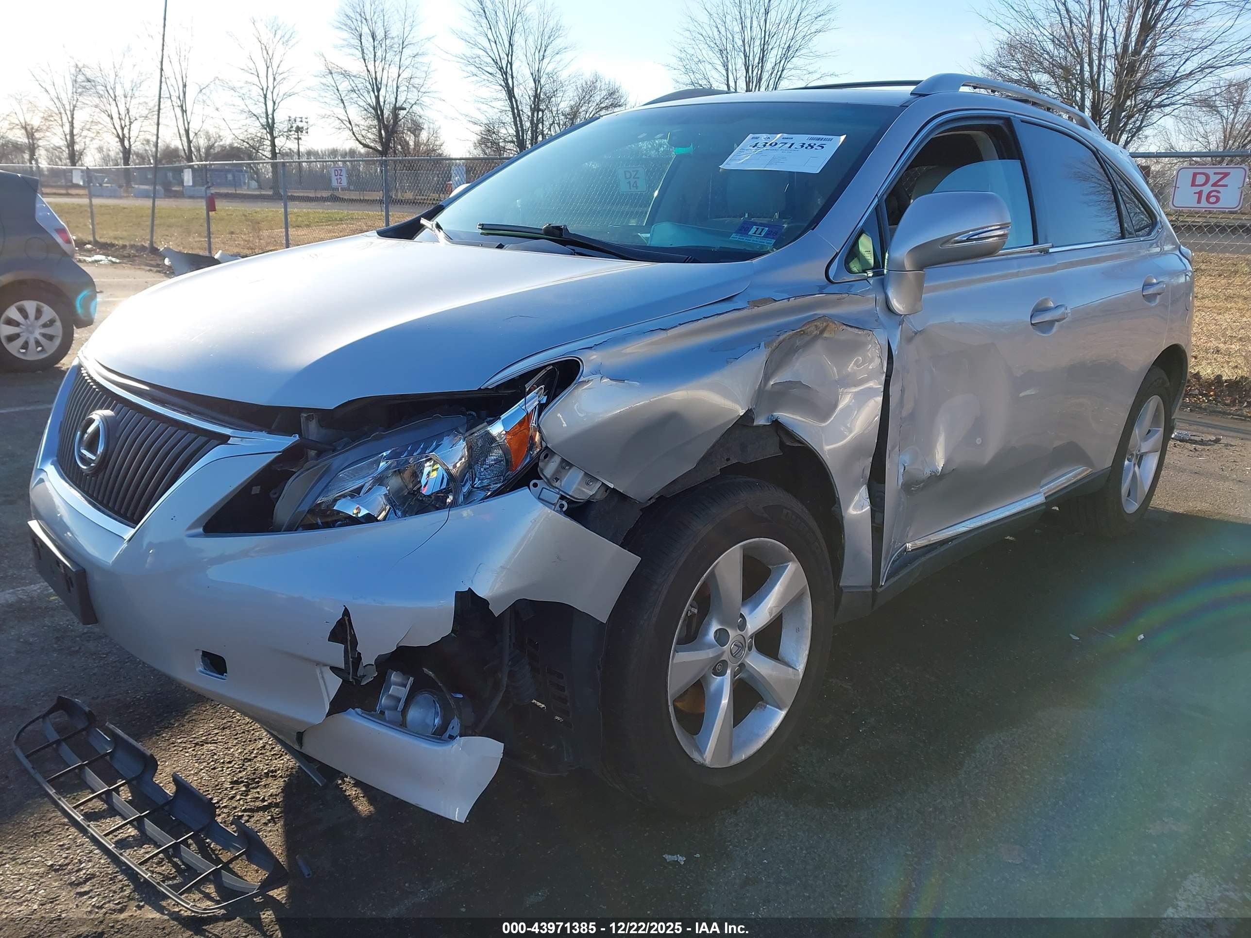 LEXUS RX image 2