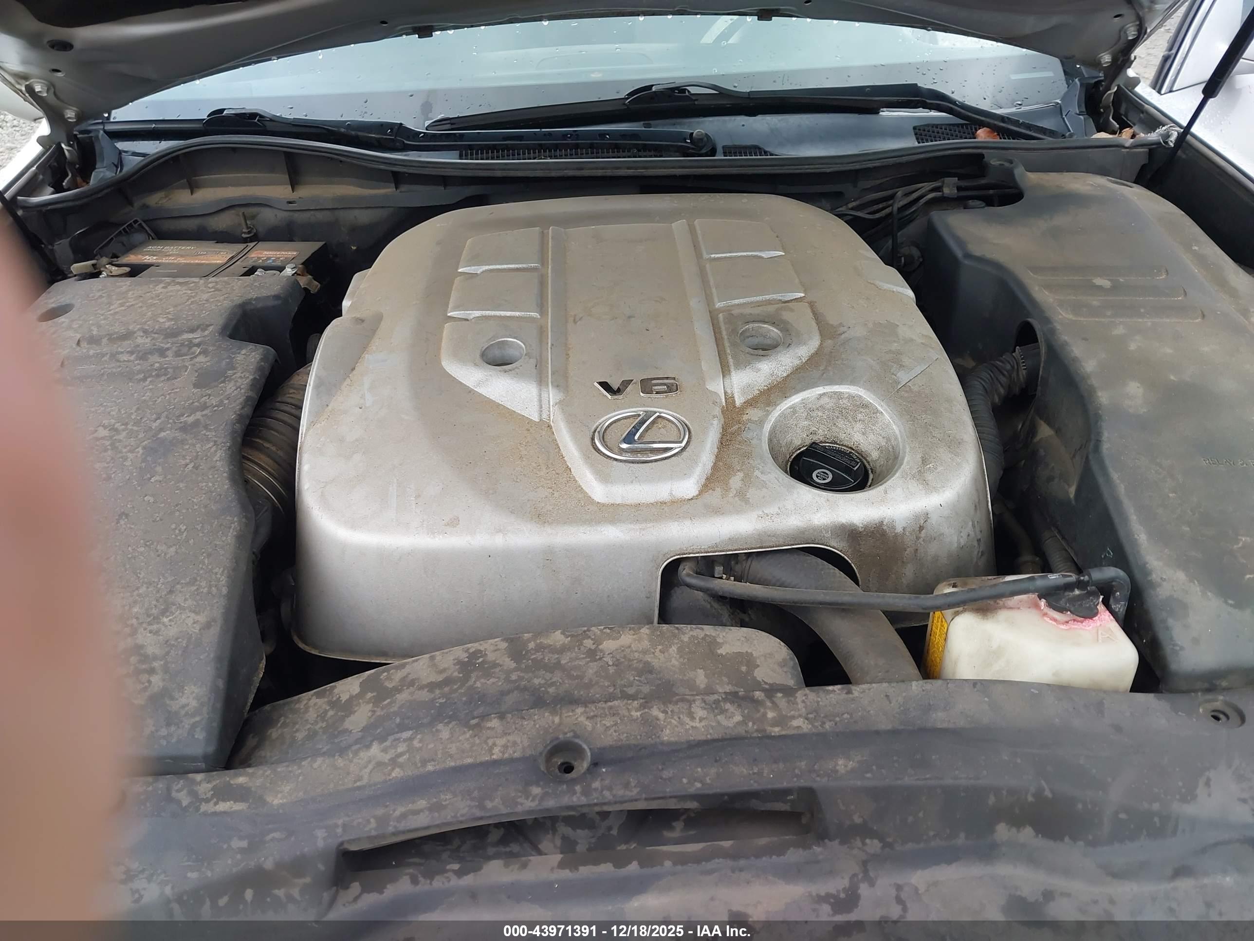 LEXUS GS image 10