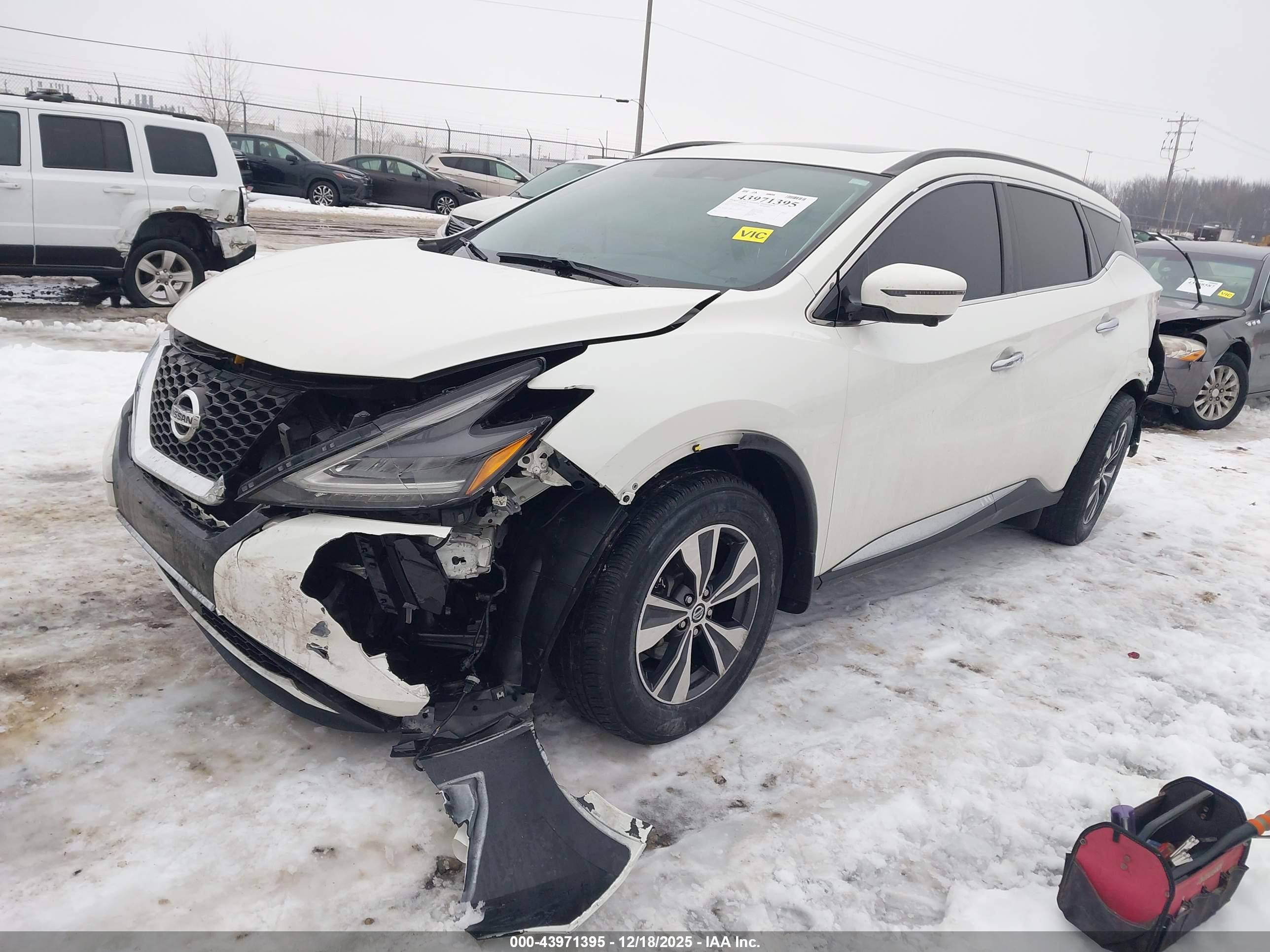 NISSAN MURANO image 2