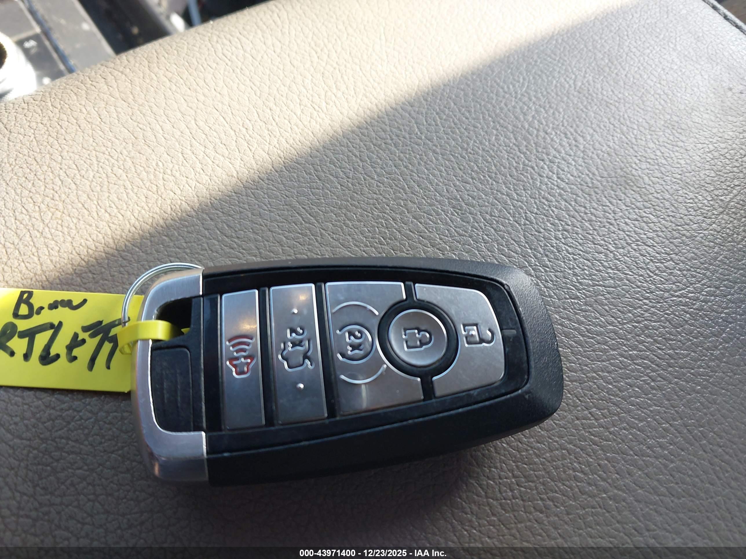 FORD EXPEDITION image 11