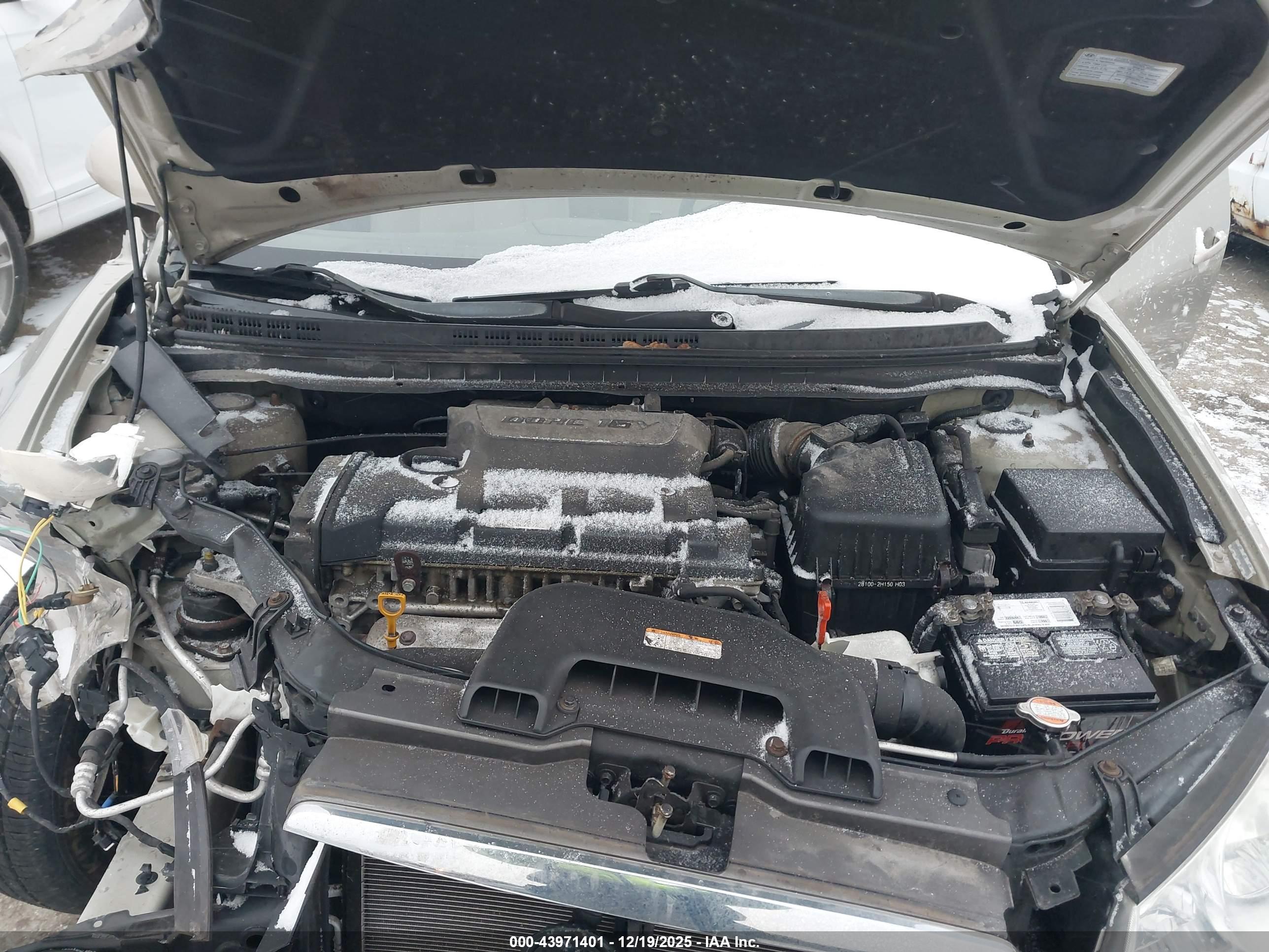 HYUNDAI ELANTRA image 10