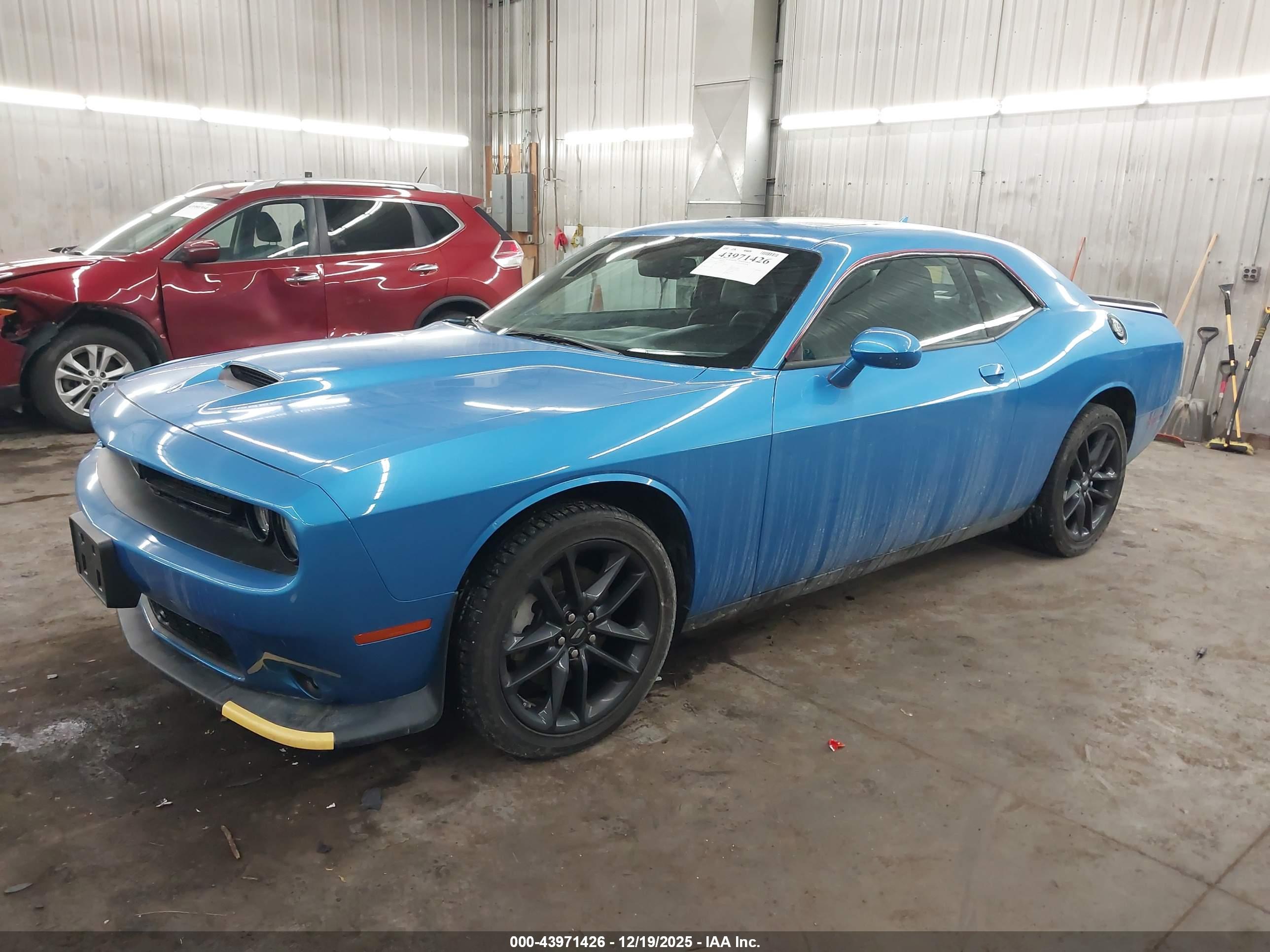 DODGE CHALLENGER image 2