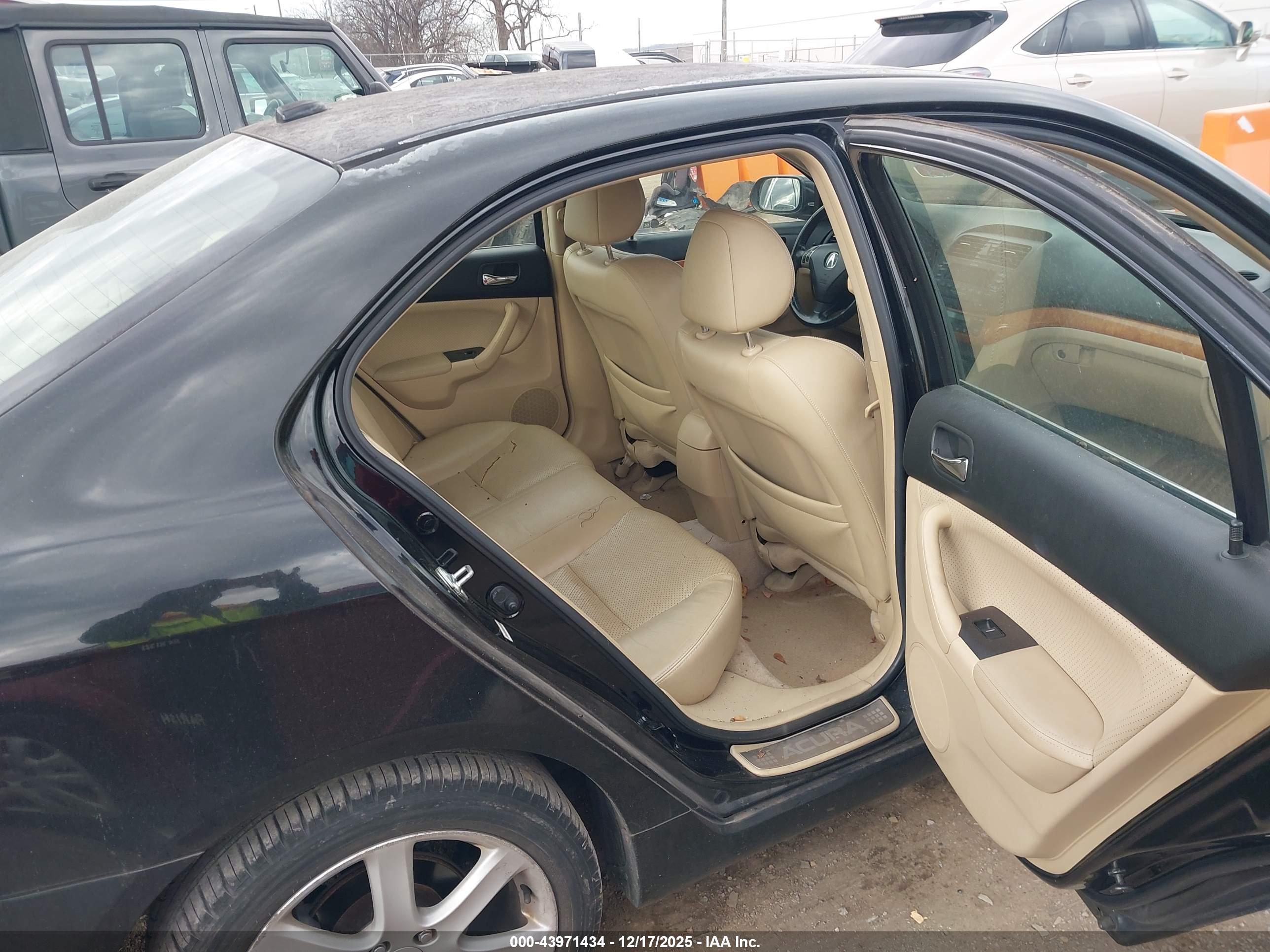 ACURA TSX image 8
