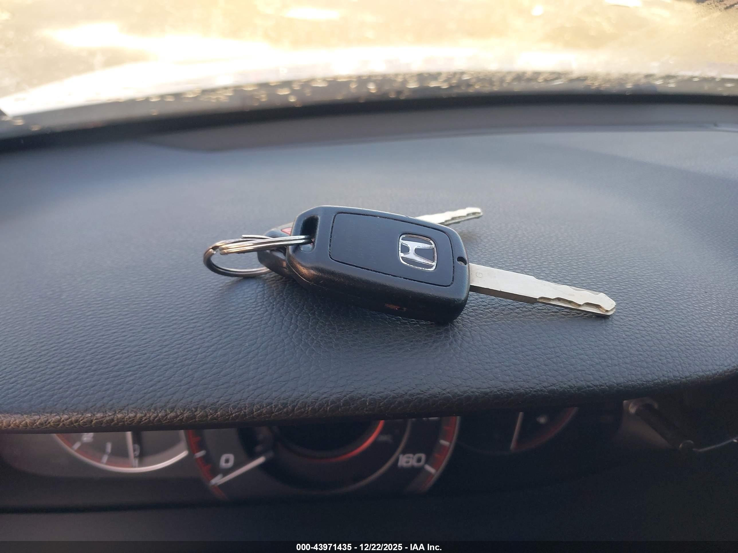 HONDA ACCORD image 11
