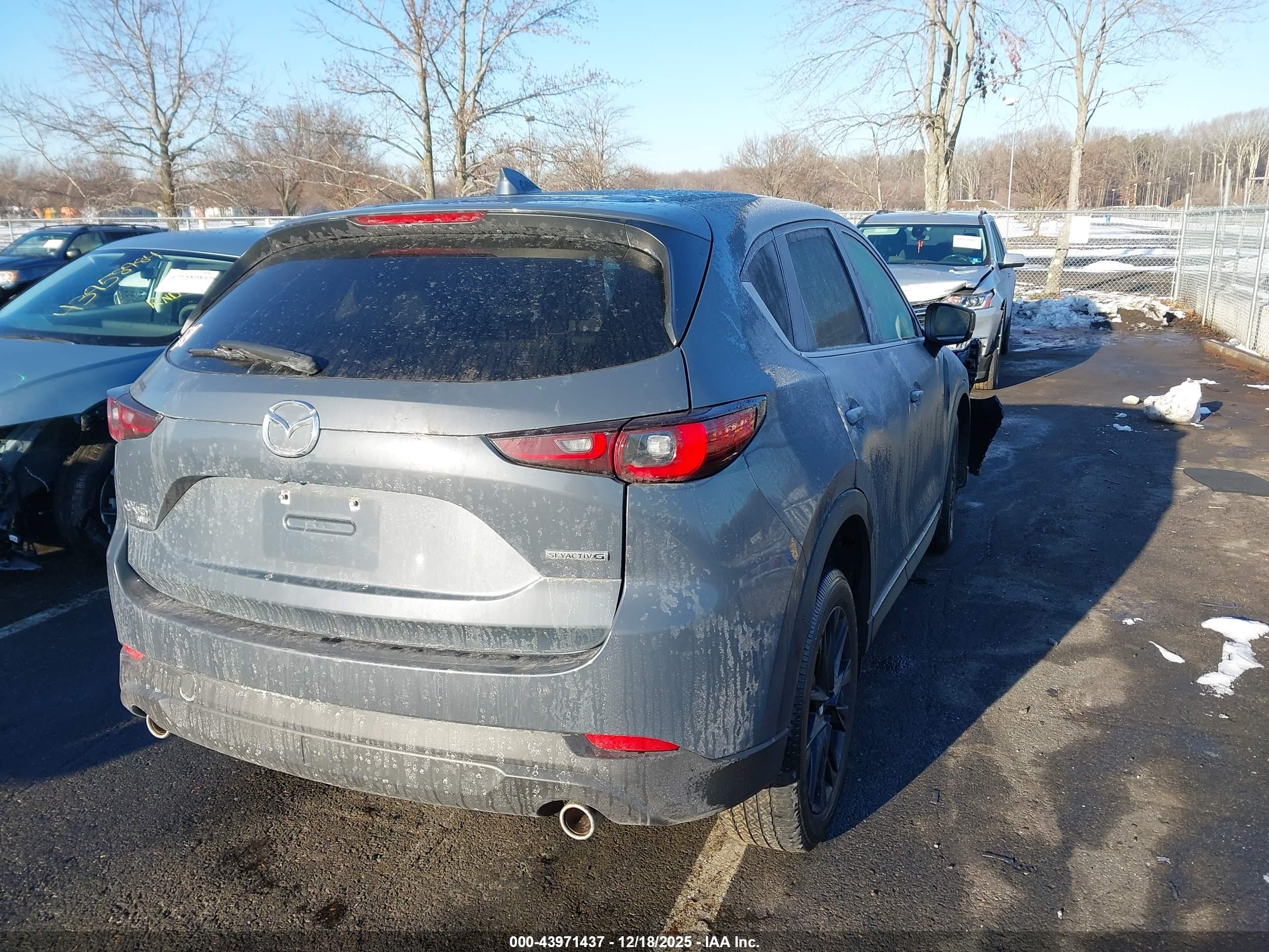 MAZDA CX-5 image 4