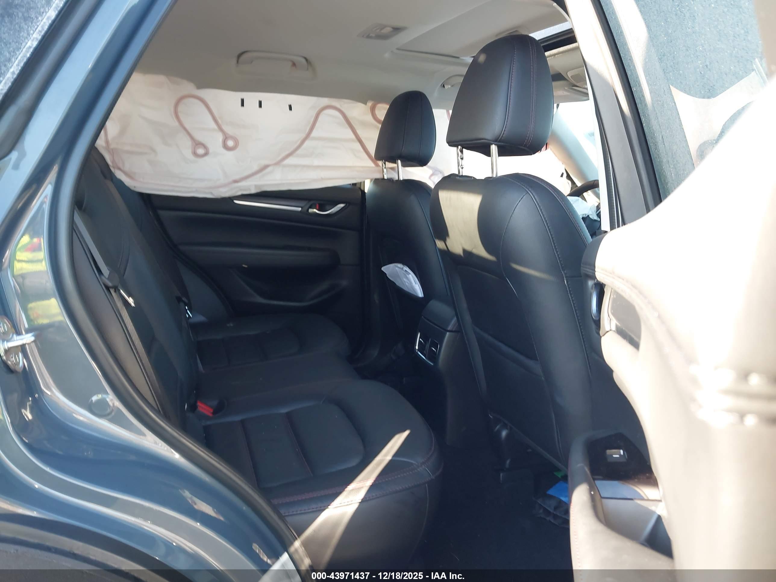 MAZDA CX-5 image 8