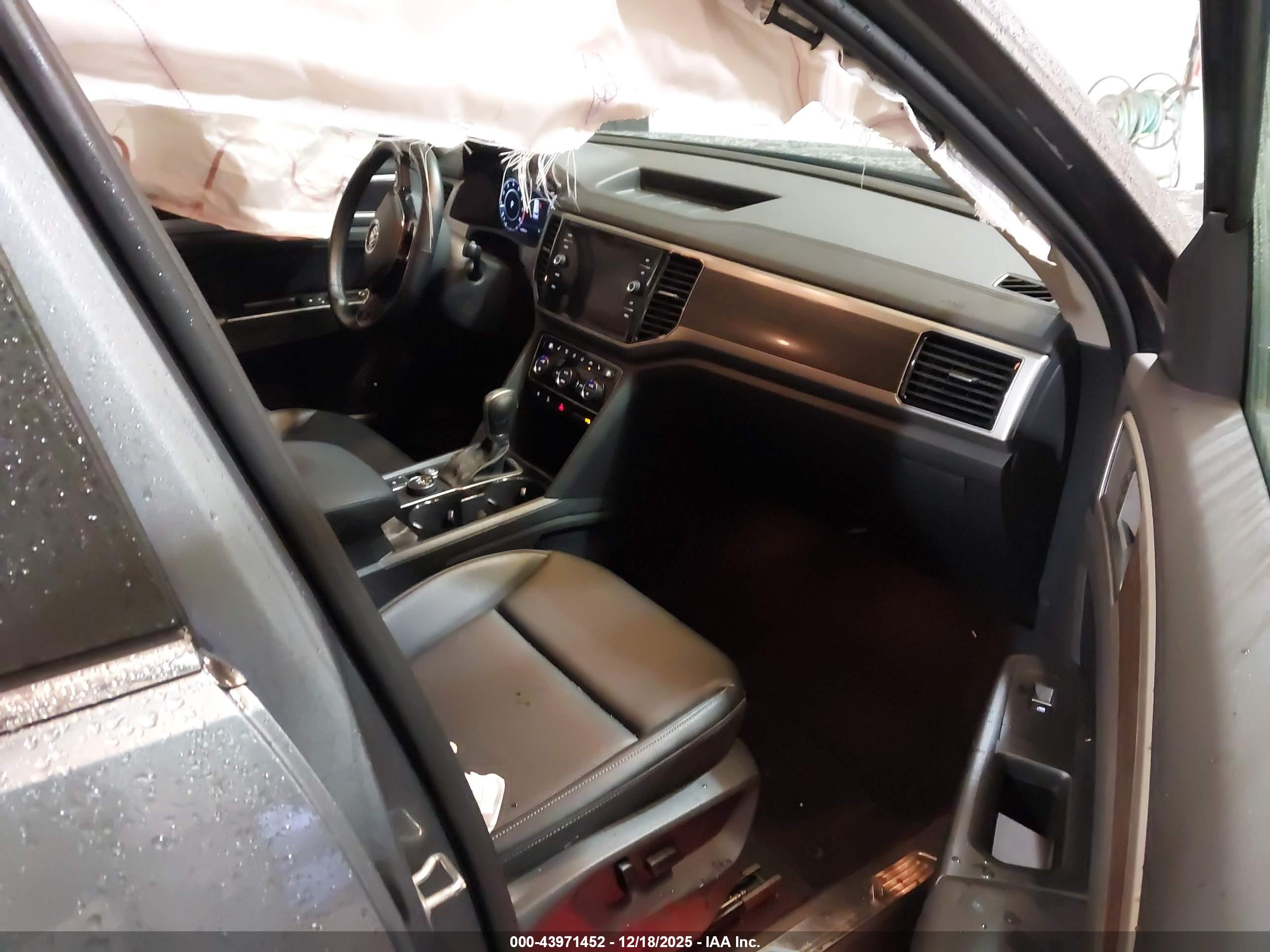 VOLKSWAGEN ATLAS image 5