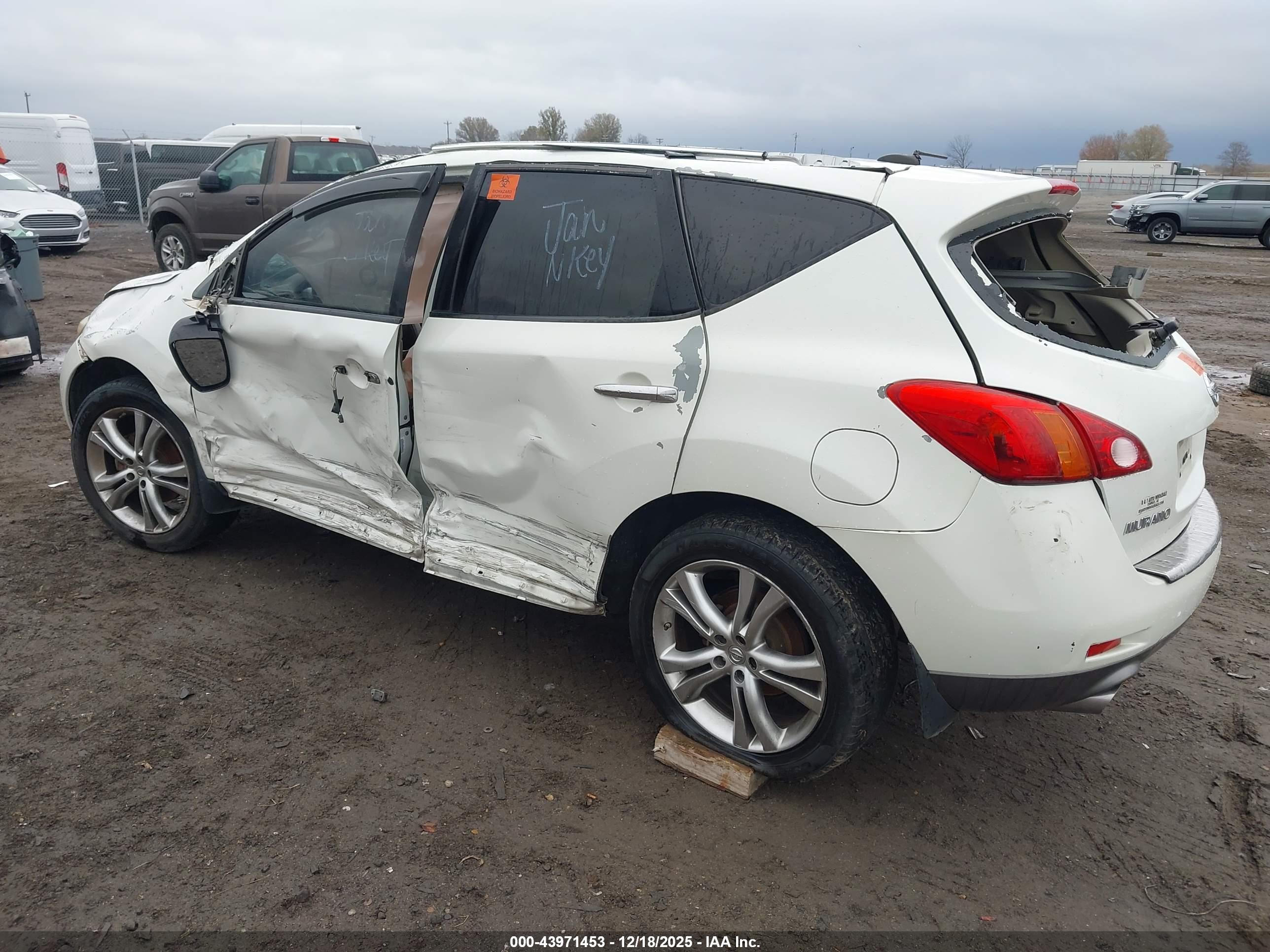NISSAN MURANO image 3