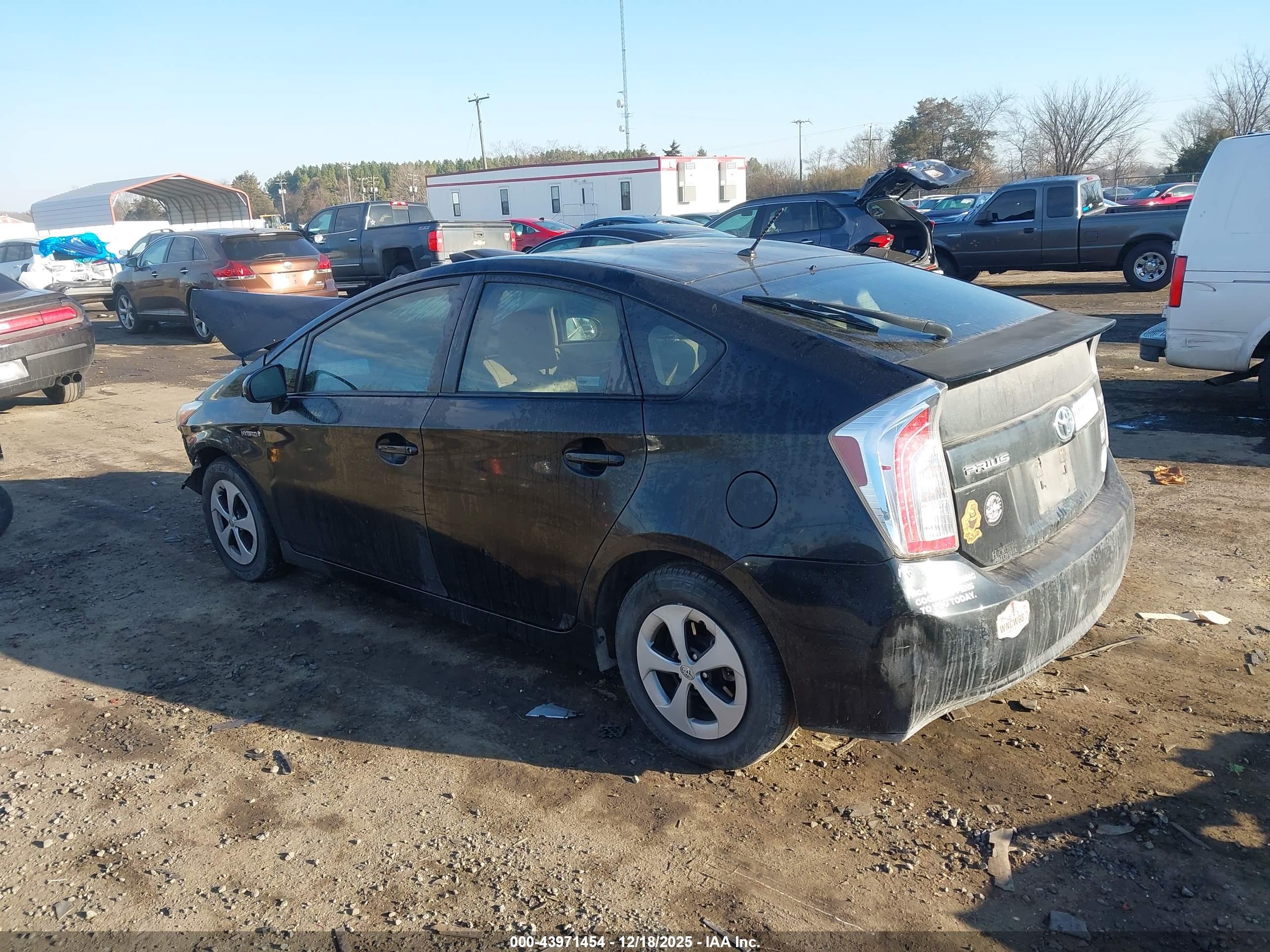 TOYOTA PRIUS image 3