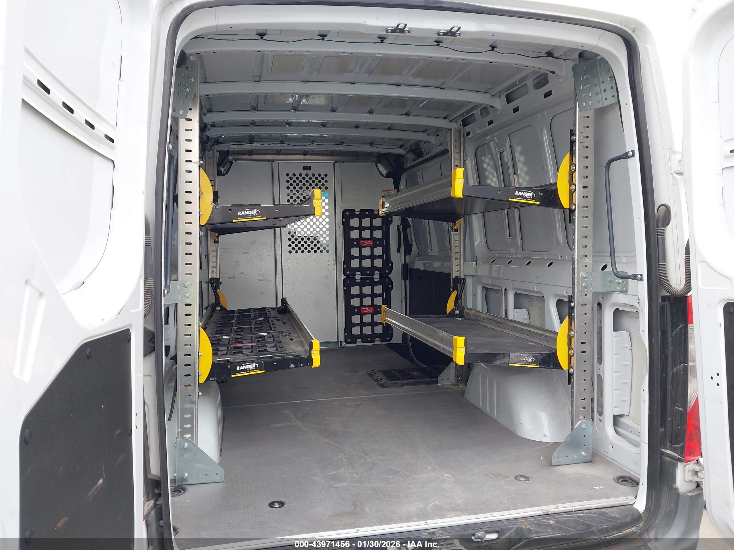MERCEDES-BENZ SPRINTER image 8