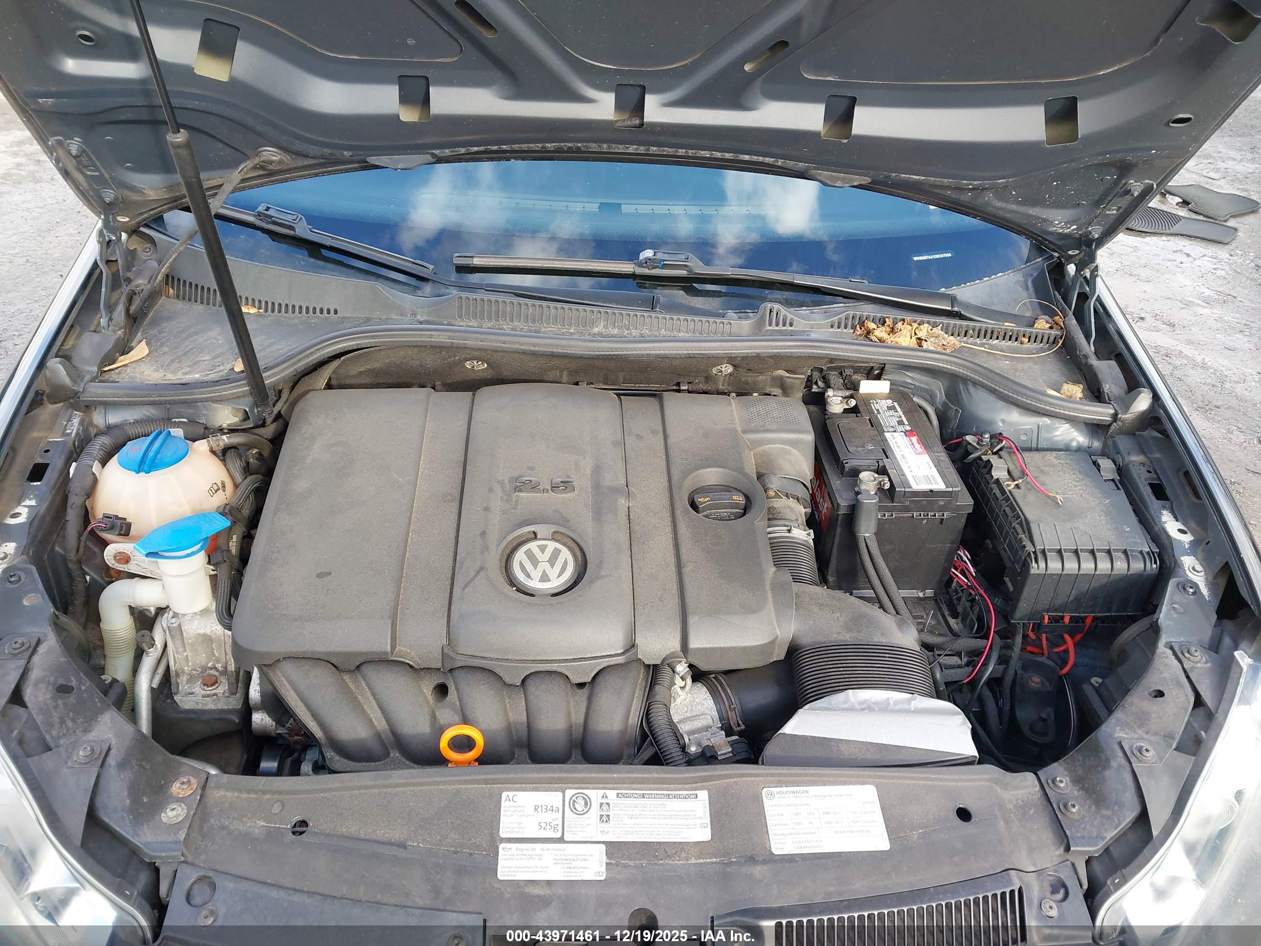 VOLKSWAGEN GOLF image 10