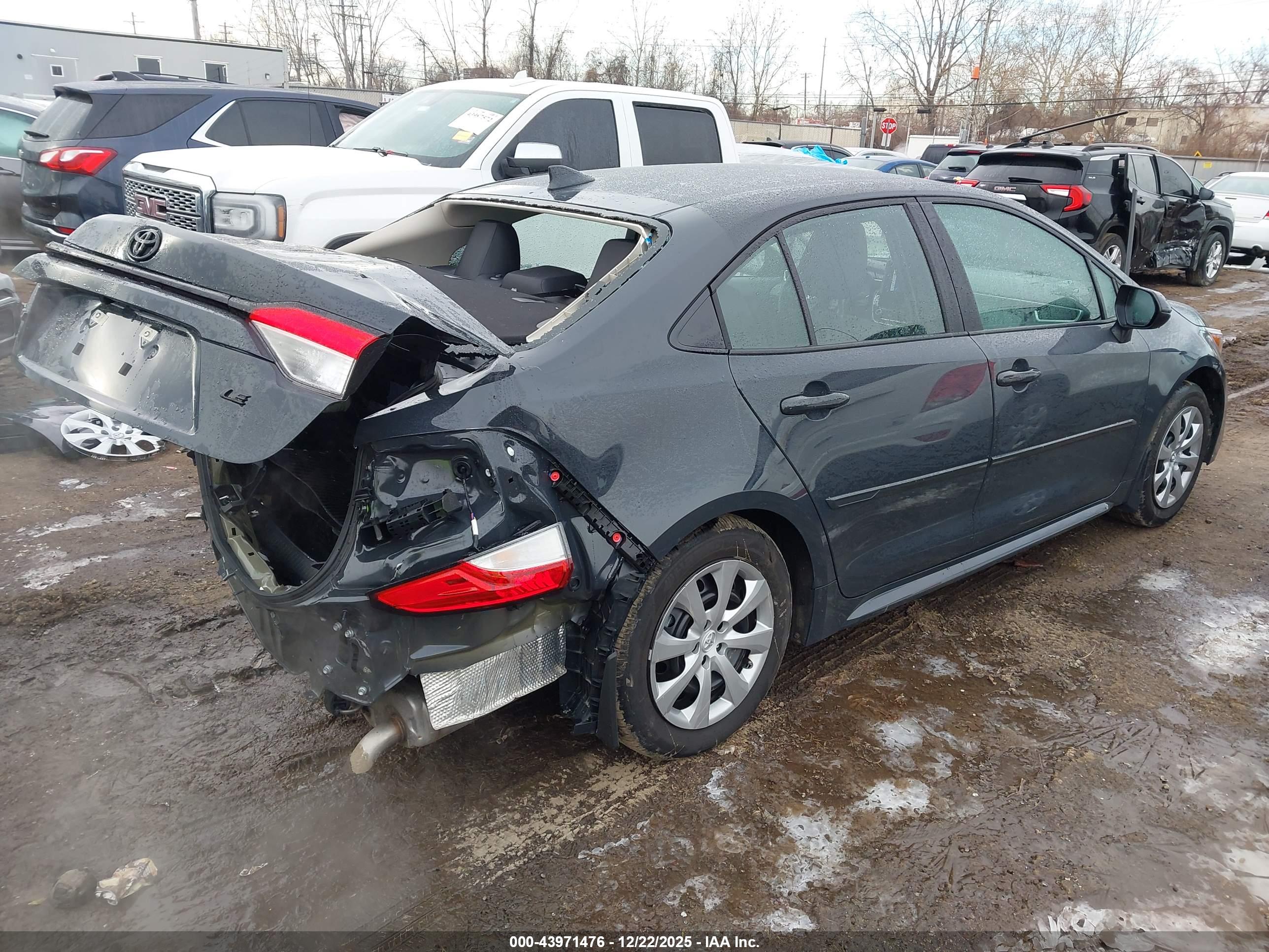 TOYOTA COROLLA image 4