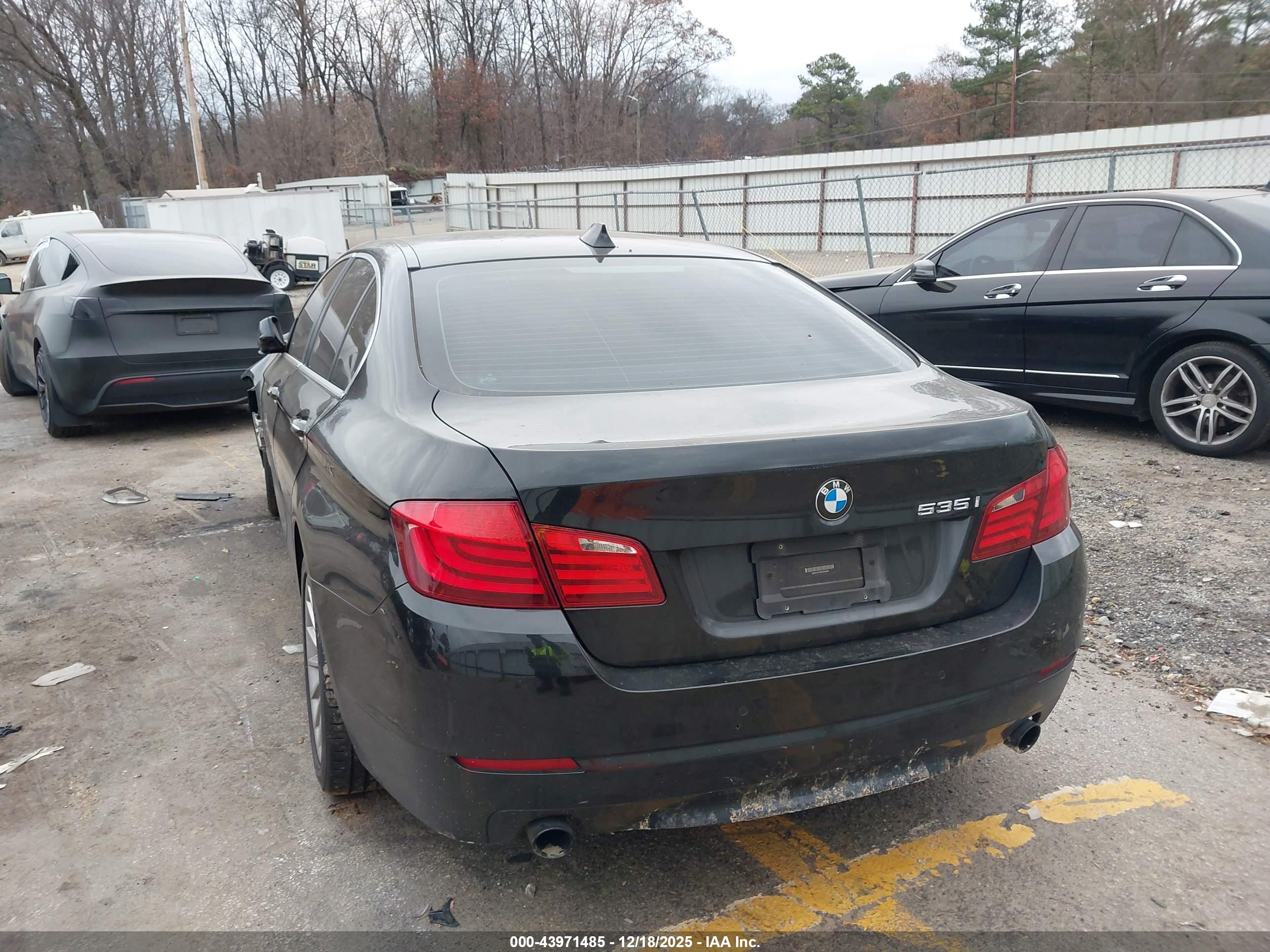 BMW 535I image 3