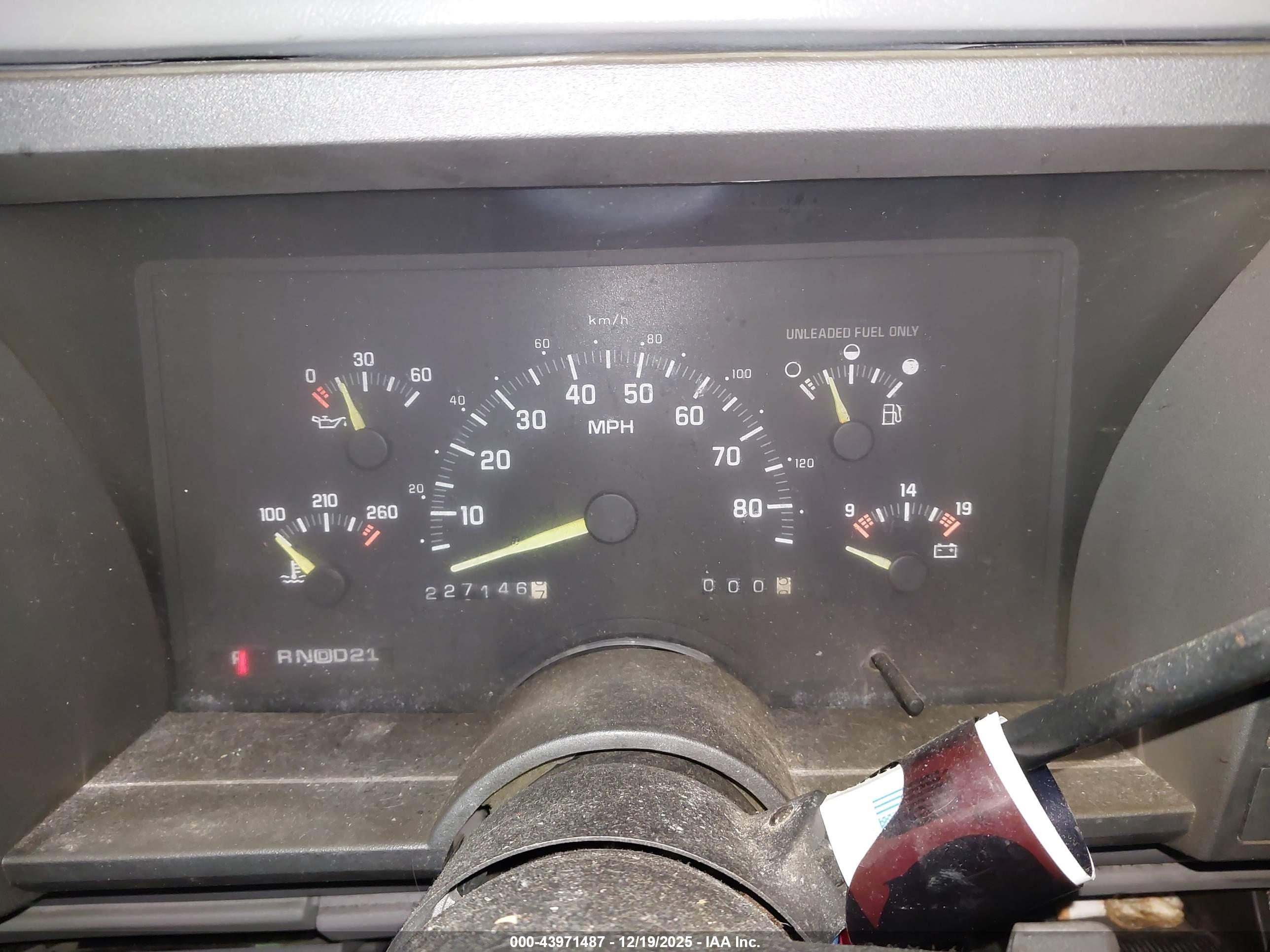 GMC SIERRA image 7
