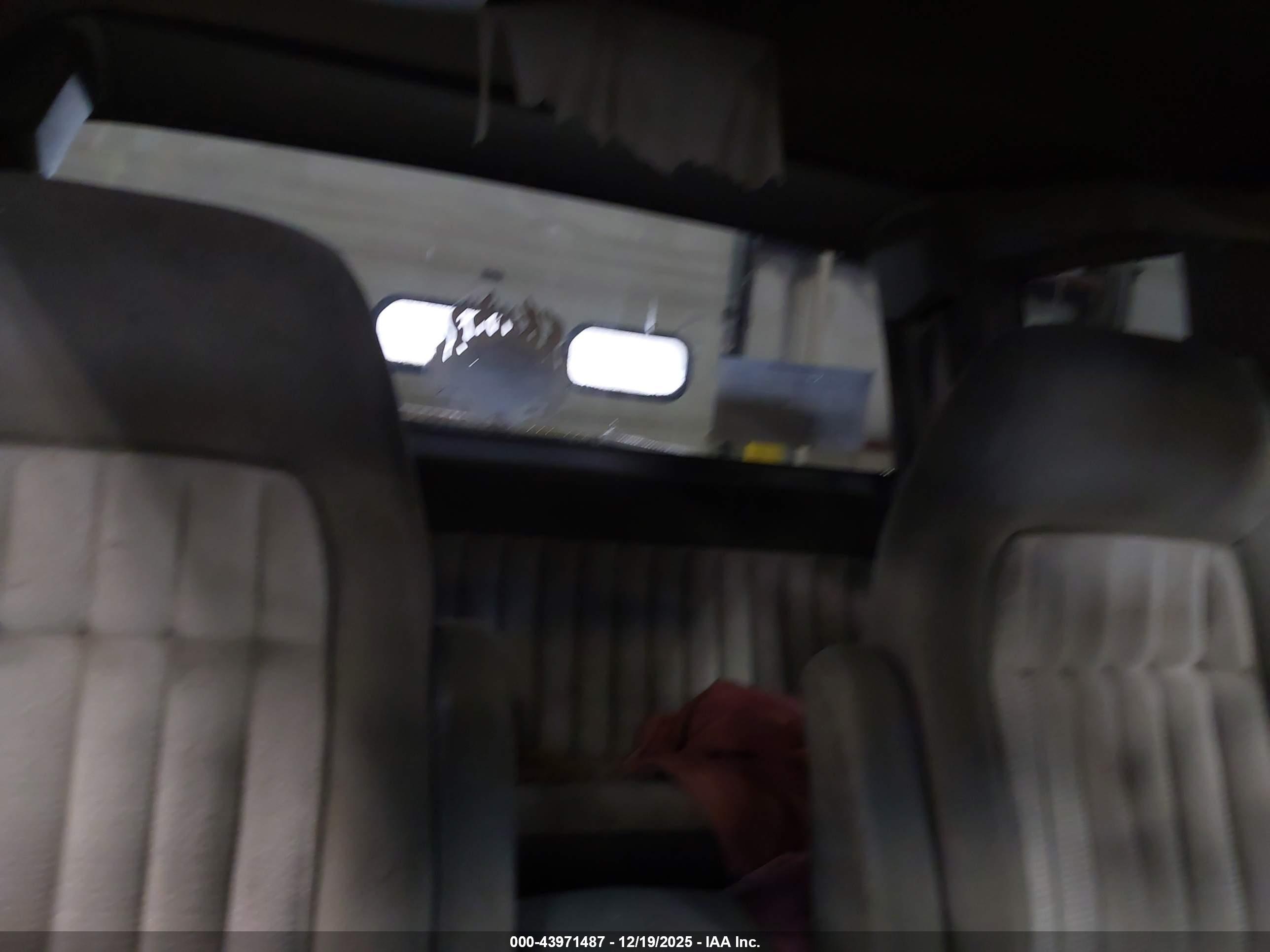 GMC SIERRA image 8