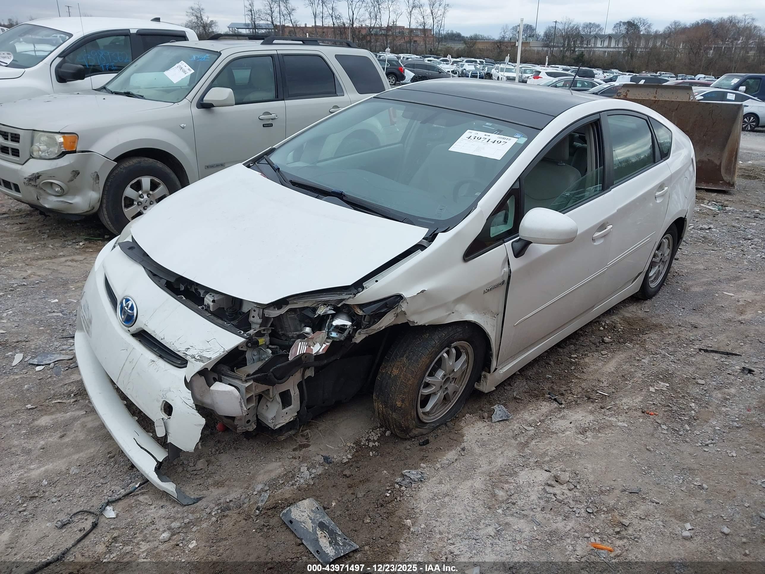 TOYOTA PRIUS image 2