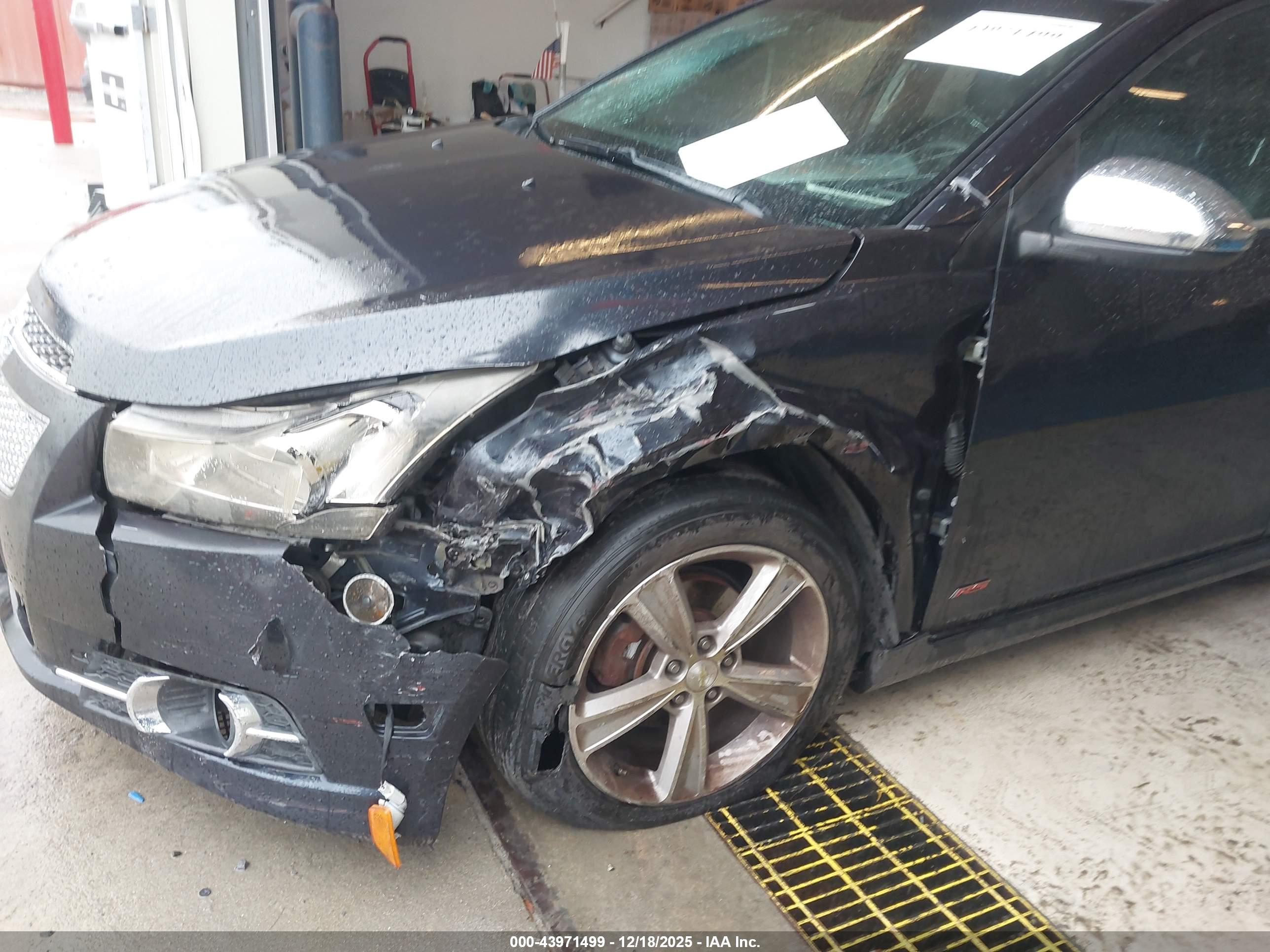 CHEVROLET CRUZE image 6