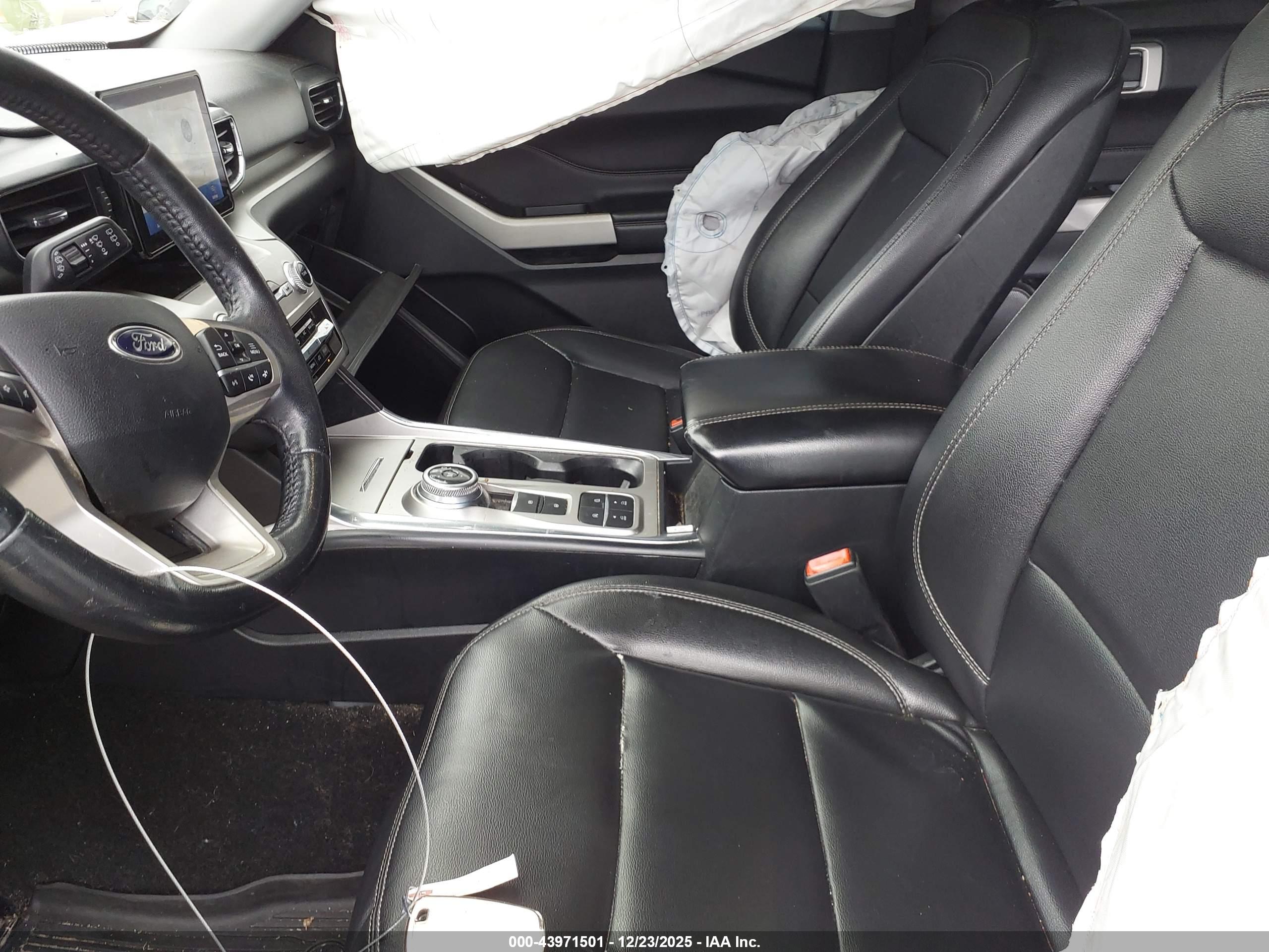 FORD EXPLORER image 5