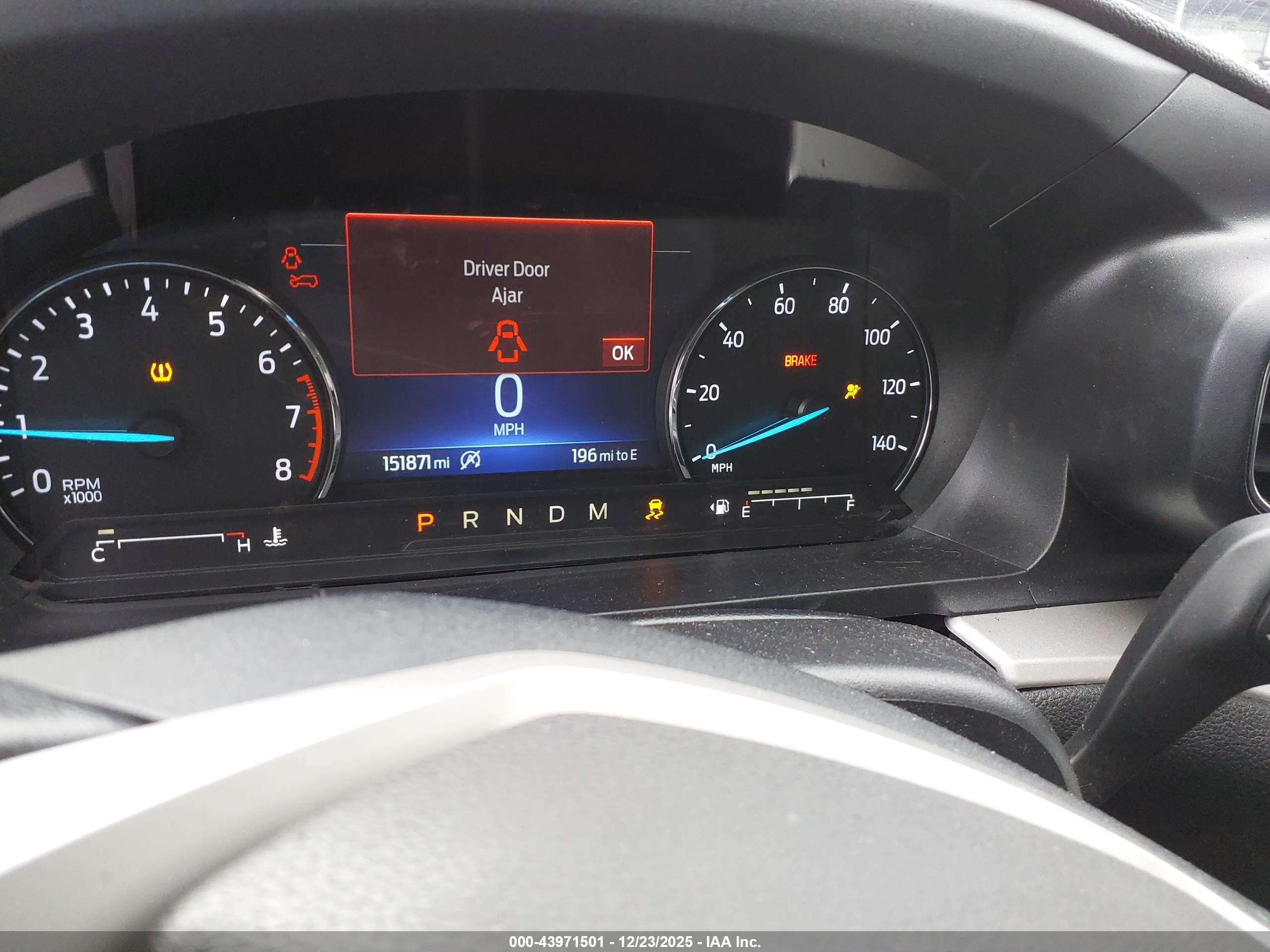 FORD EXPLORER image 7