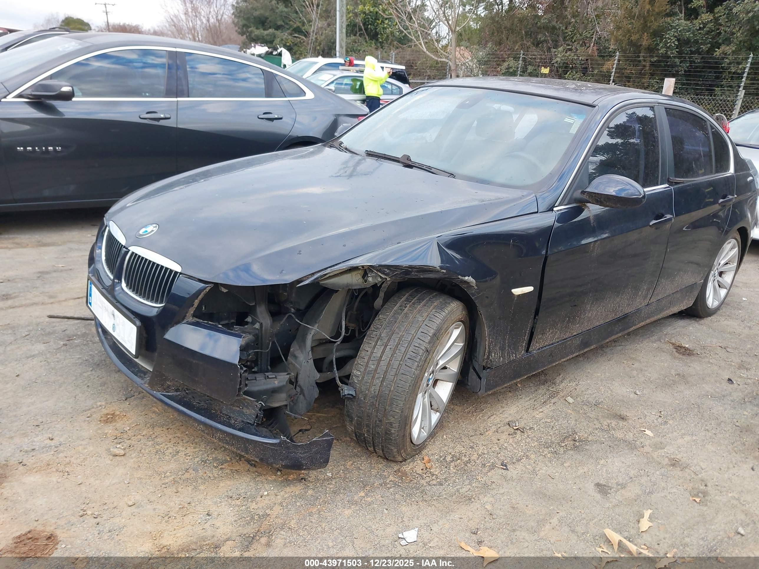 BMW 330I image 6