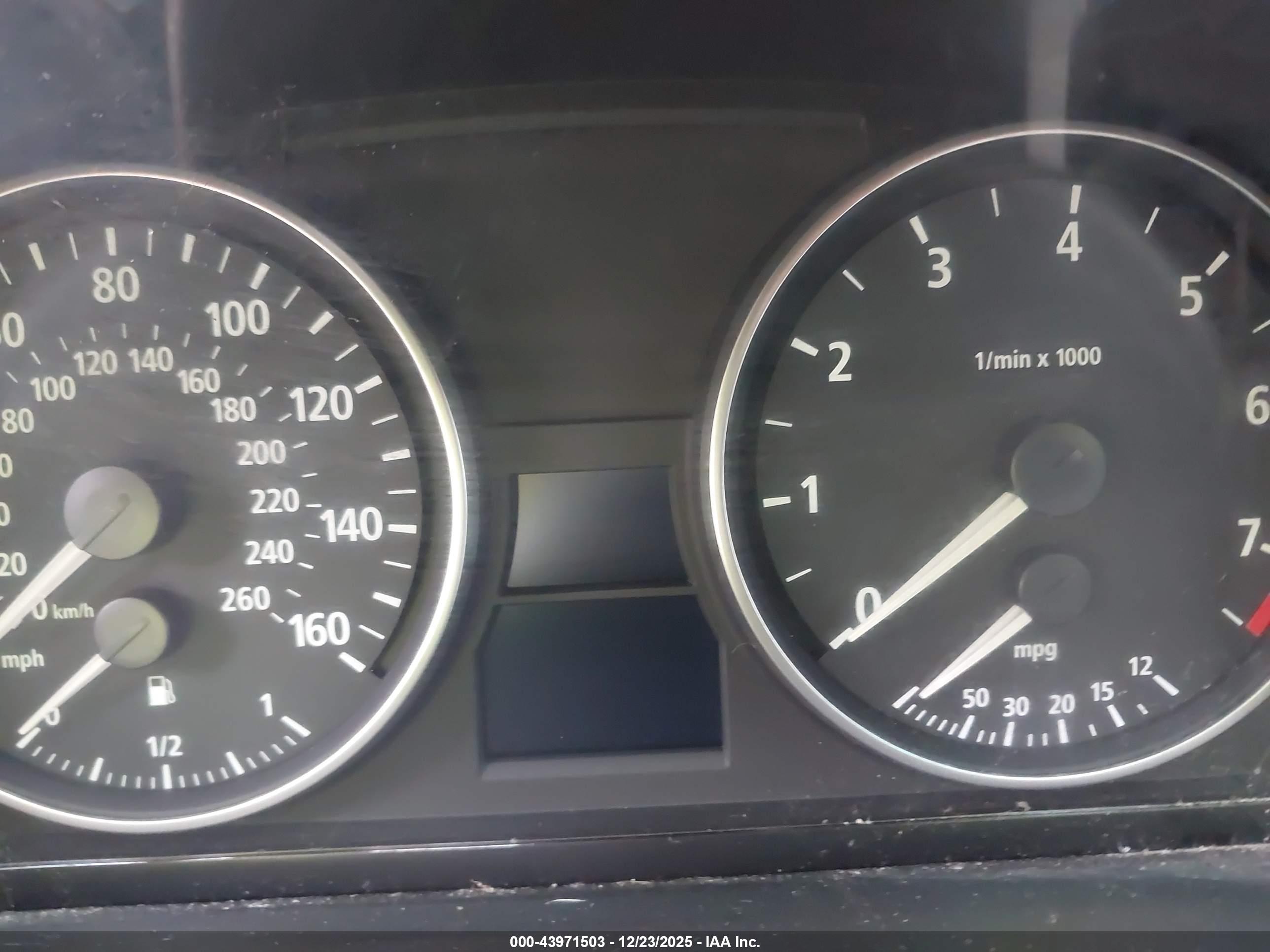 BMW 330I image 7