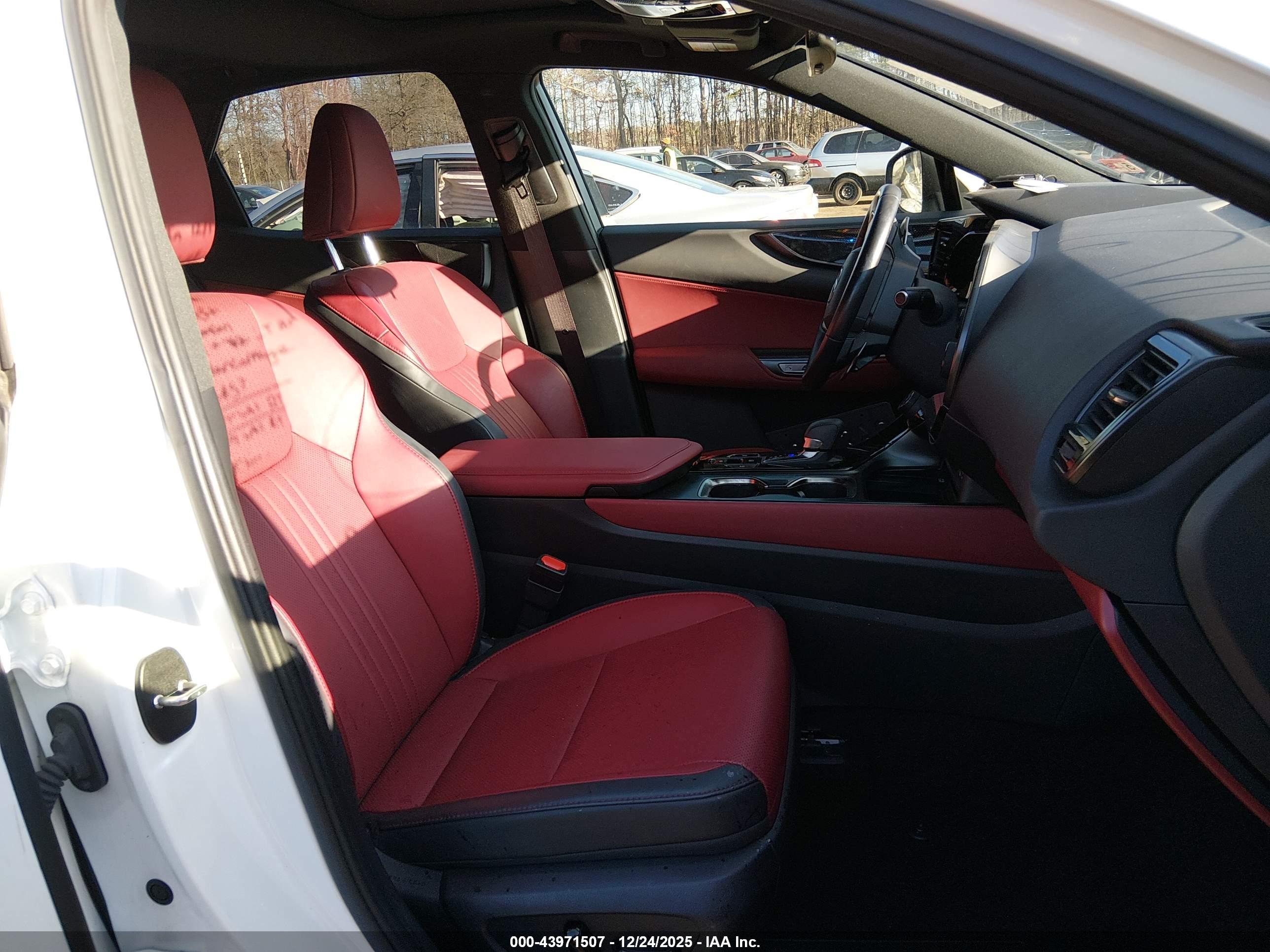 LEXUS NX image 5