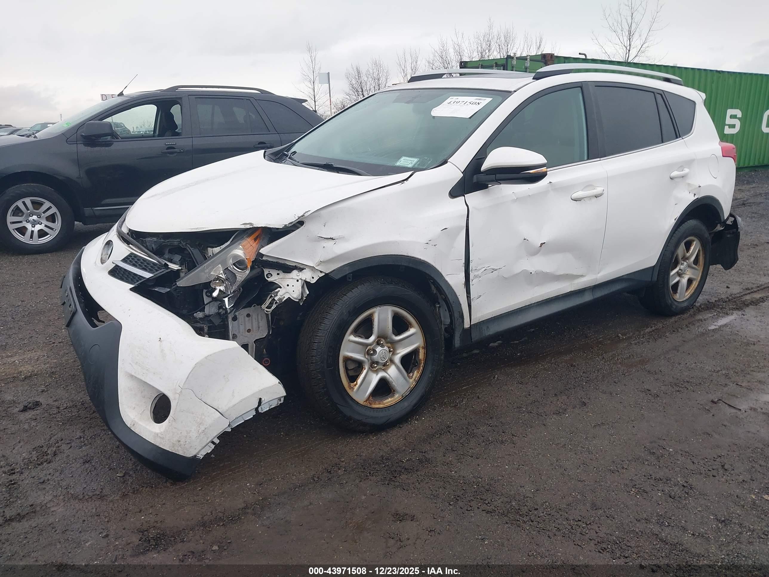 TOYOTA RAV4 image 2