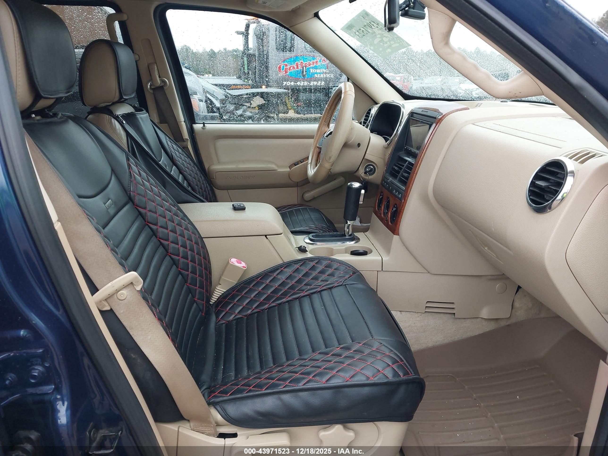FORD EXPLORER image 5