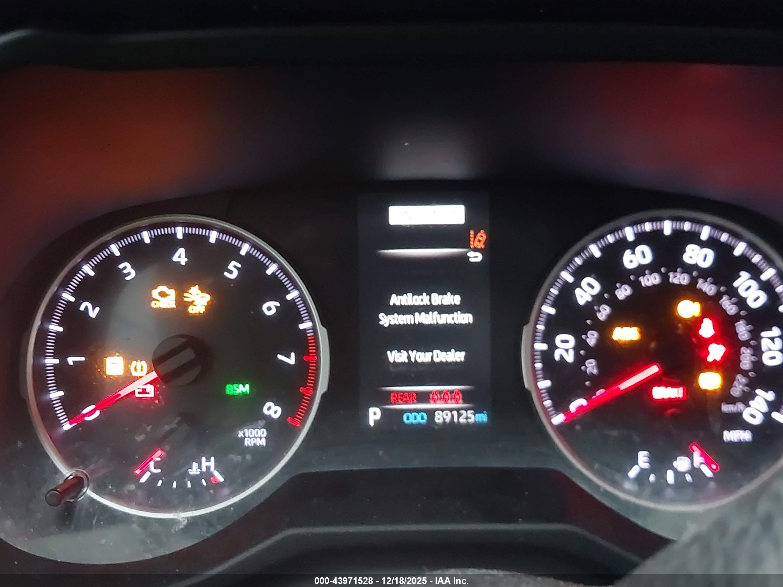 TOYOTA RAV4 image 7